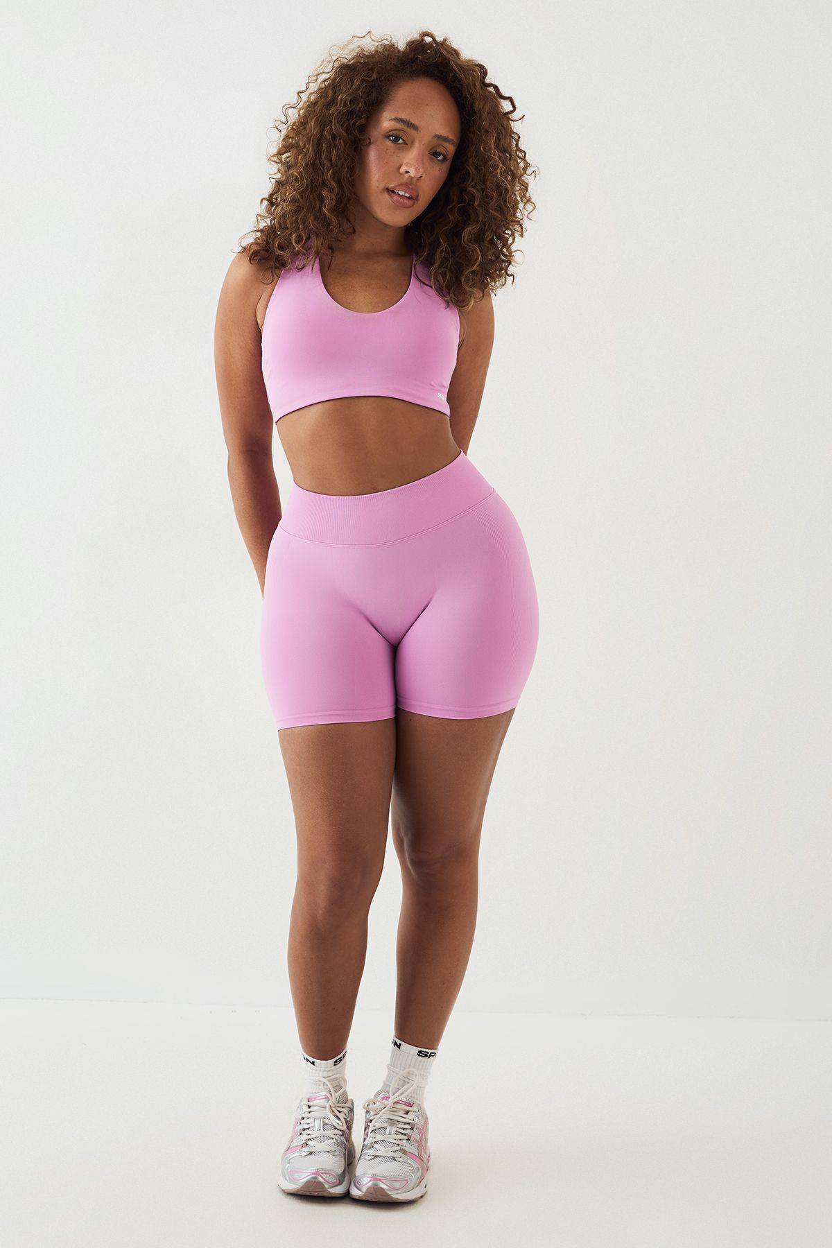 DSGN Studio DSGN Studio Sport Ultra Contour Seamless Twist Back Padded Sports Bra Orchid image 3