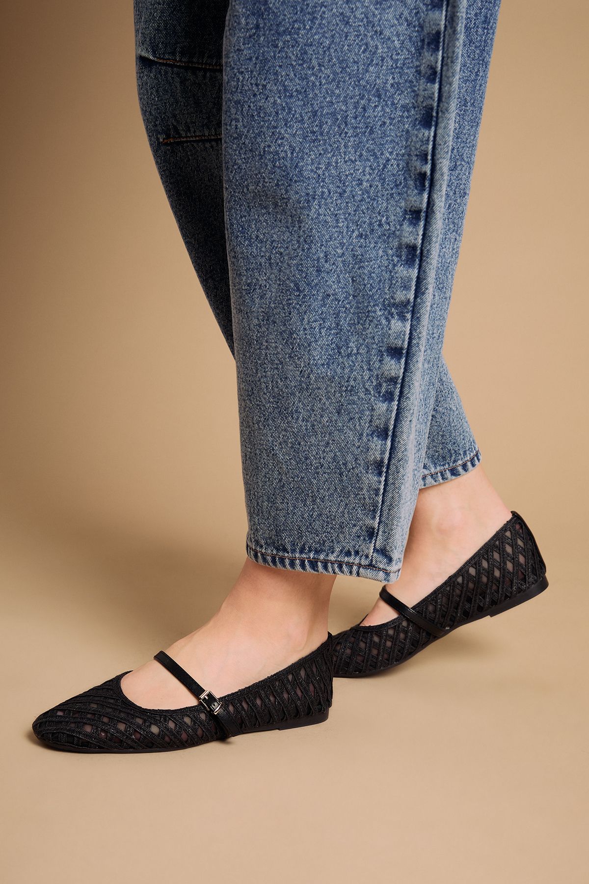 Oasis Bonnie Textile Woven MaryJane Ballet Pumps Black image 1