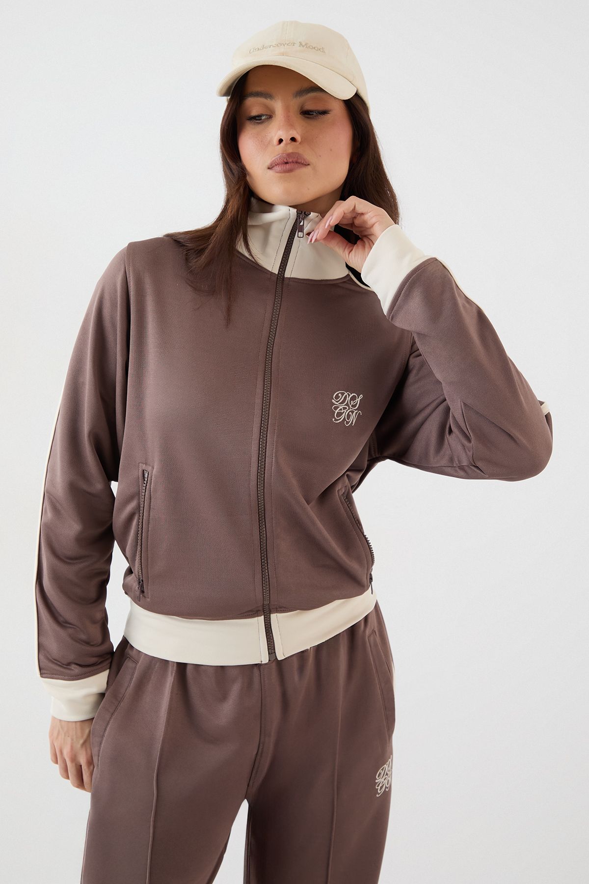 DSGN Studio DSGN Studio Tricot Contrast Zip Through Track Jacket Taupe image 1