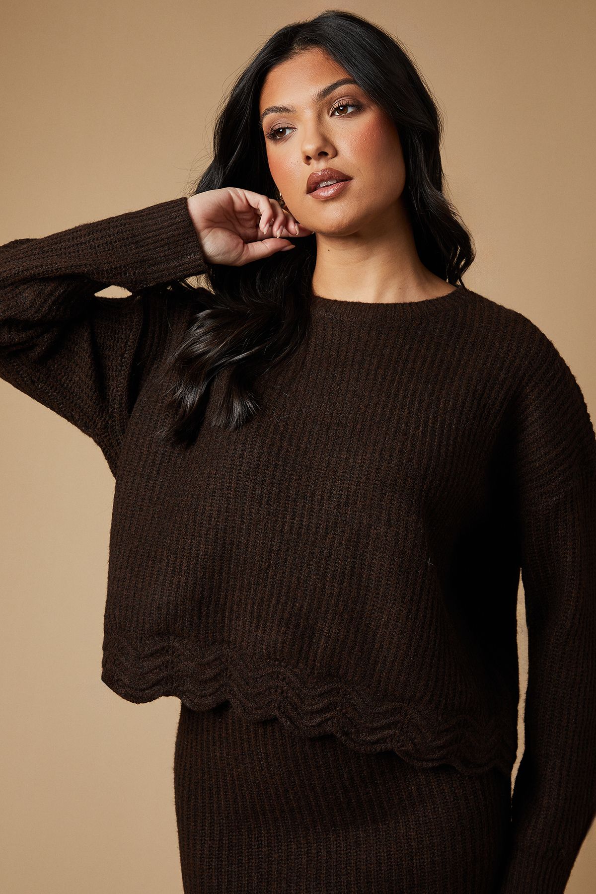 Oasis Scalloped Hem Crew Neck Jumper Co Ord Chocolate image 2