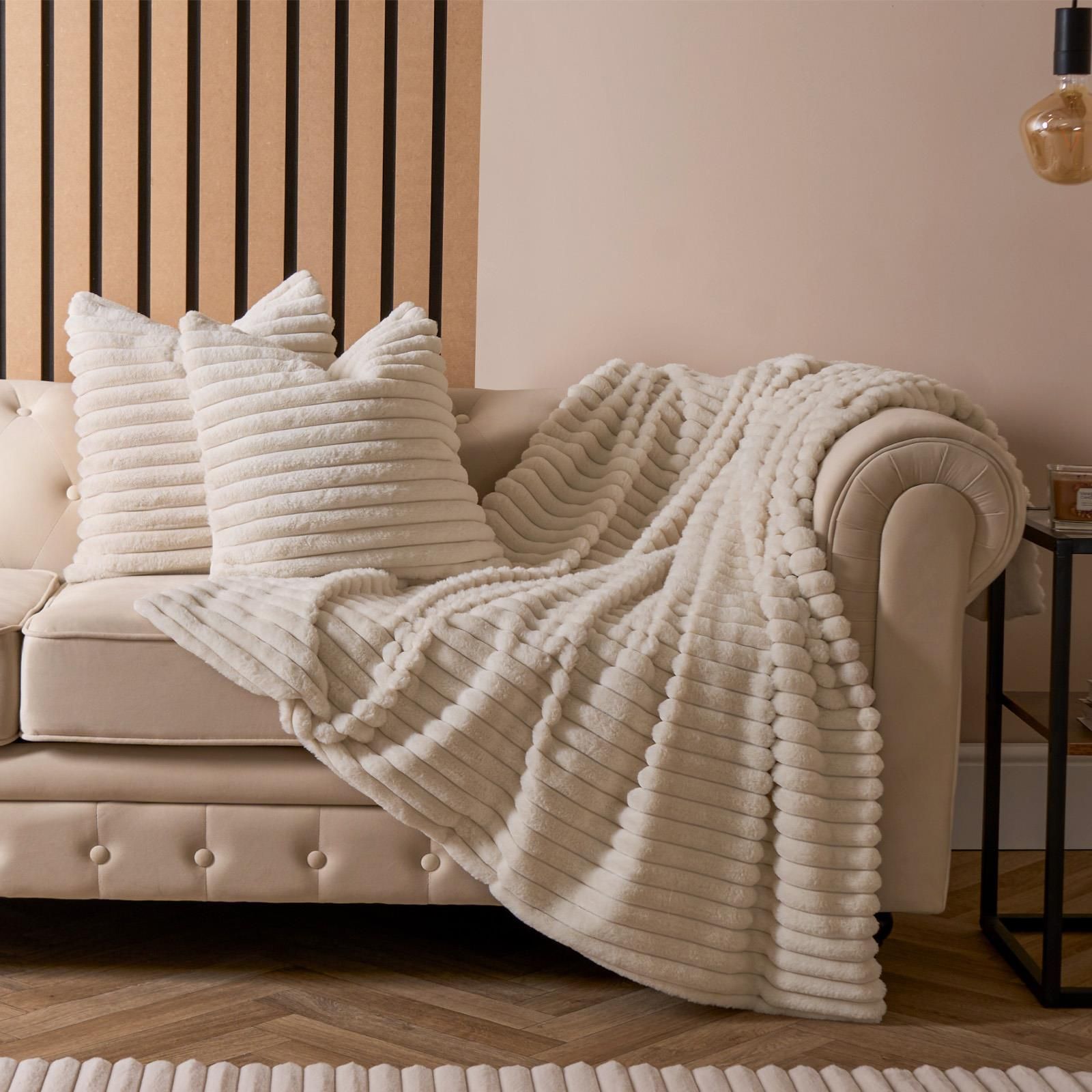 OHS 2 x Faux Fur Thick Rib Filled Cushion Covers image 3