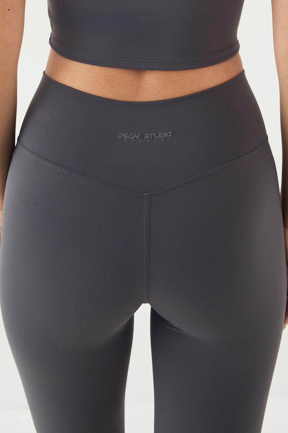 DSGN Studio DSGN Studio Ultra Sculpt Wrap Waist Legging Slate Grey image 4