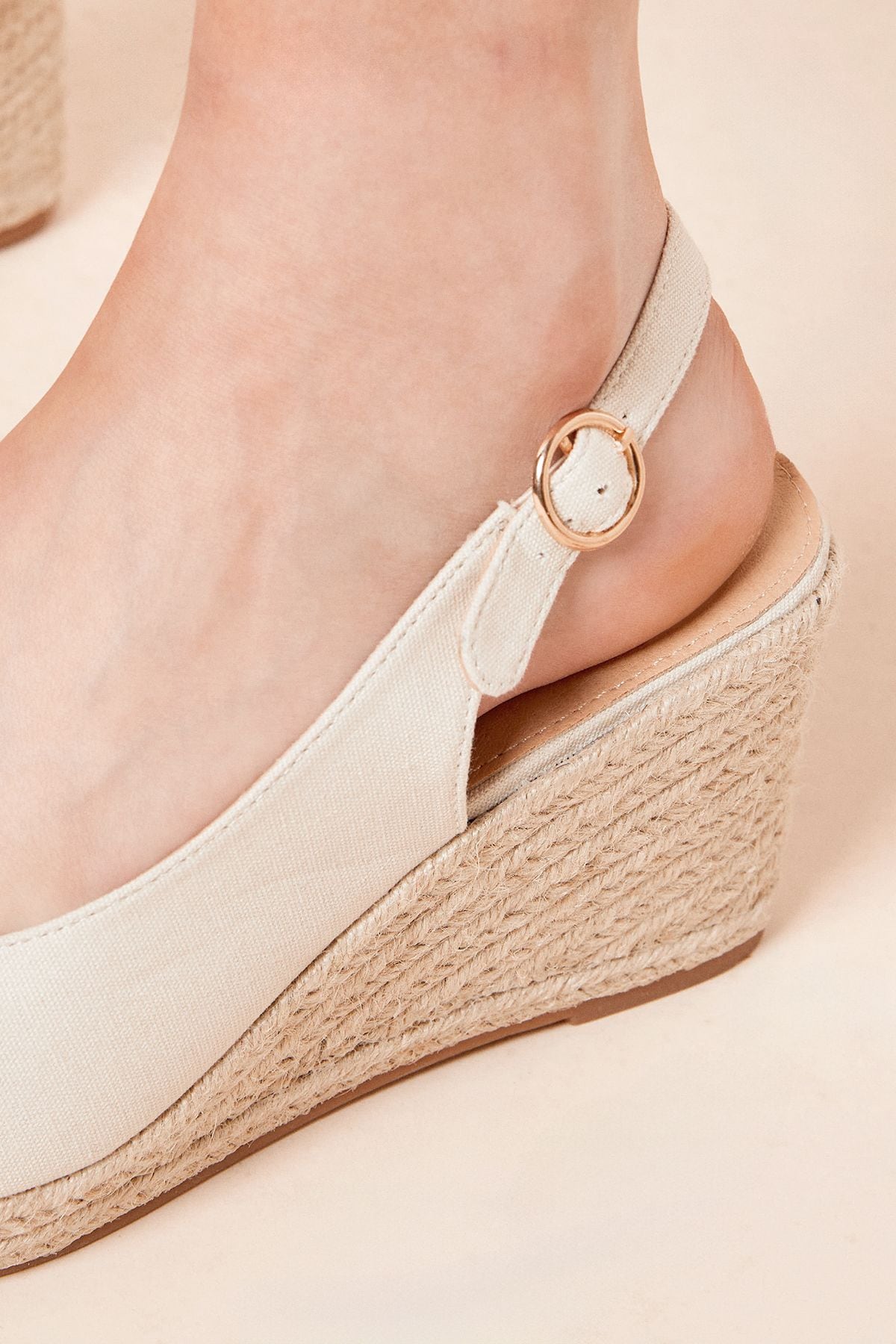 Dorothy Perkins Wide Fit Riya Closed Toe Slingback Espadrille Wedge Sandals Neutral image 4