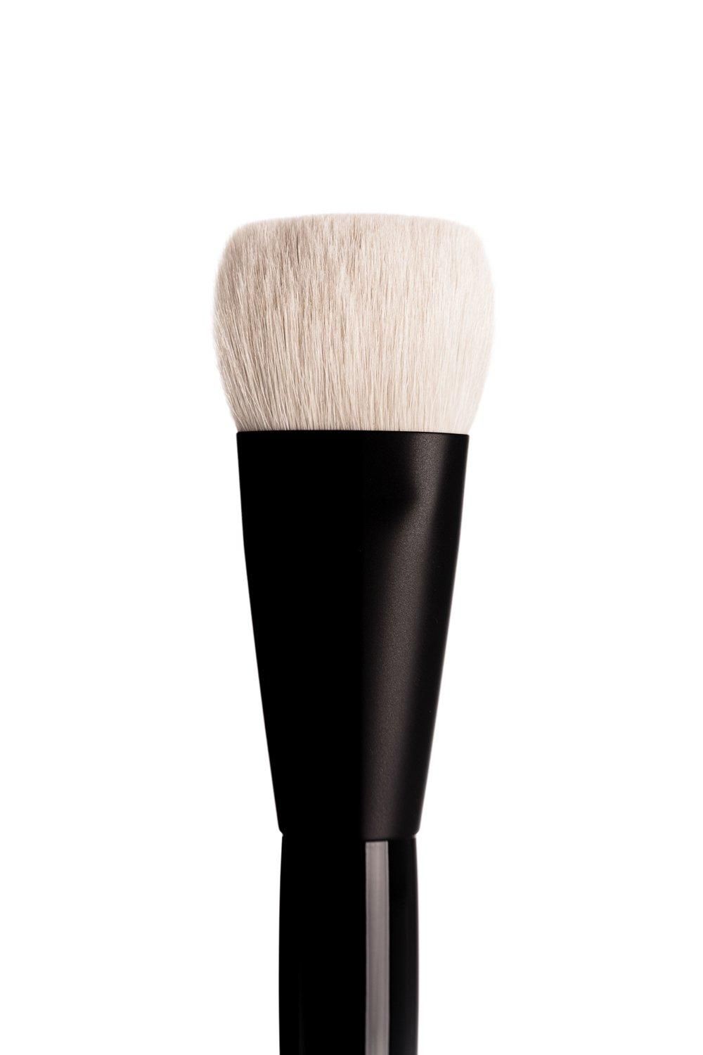 Wayne Goss F4 Foundation Brush Black image 2