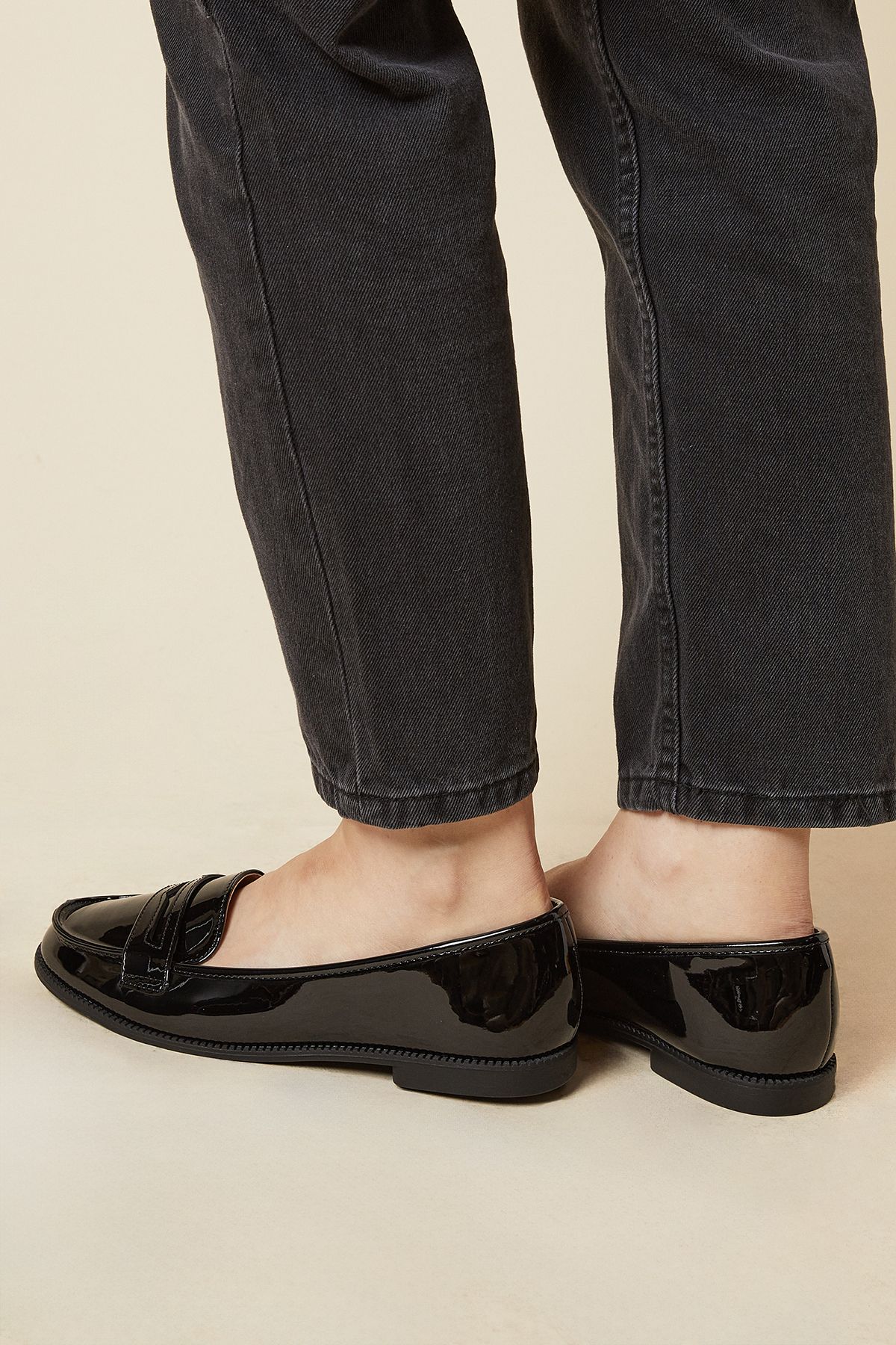 Dorothy Perkins Wide Fit Lara Penny Loafers True Black image 4