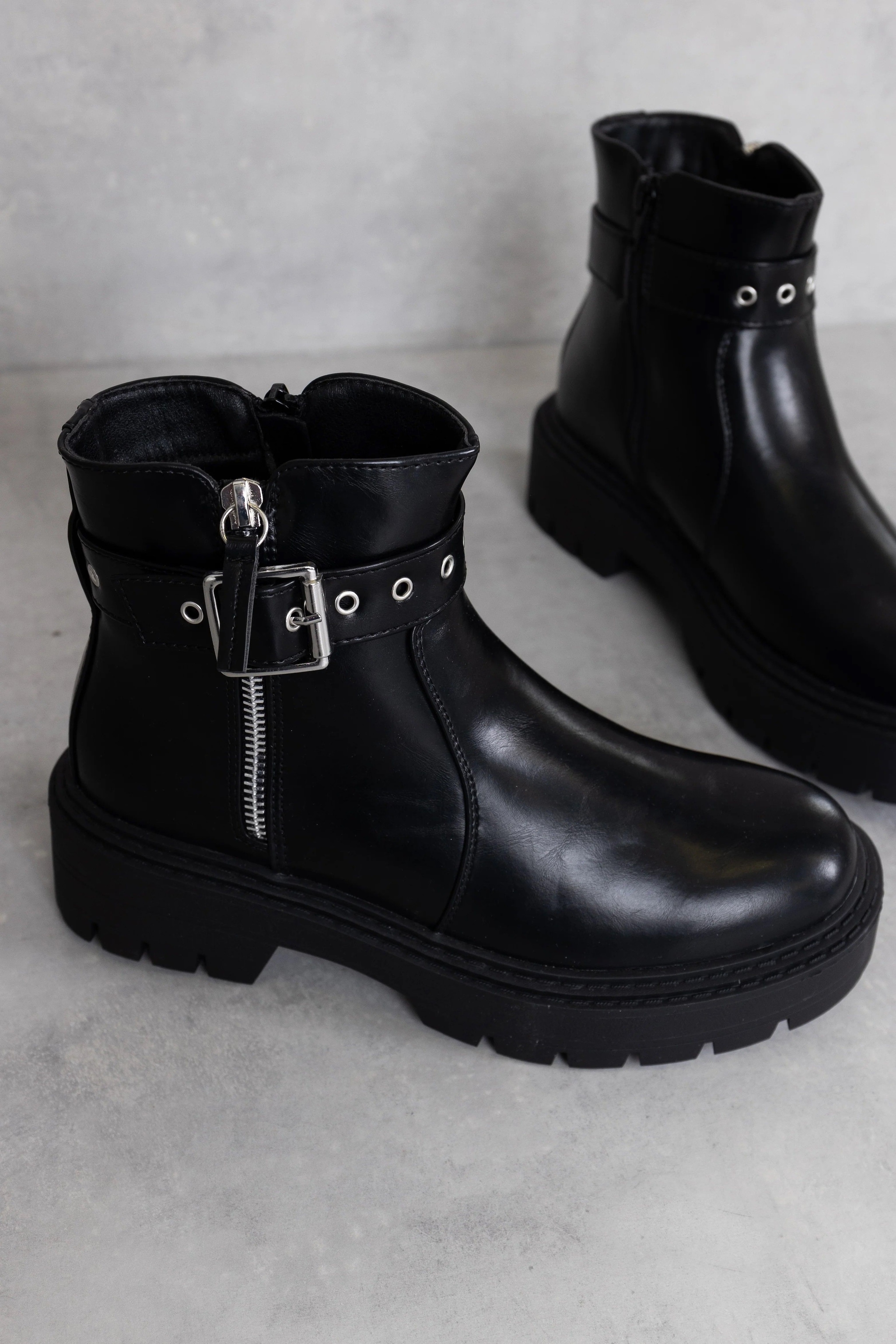 Shnoo Black Chunky Buckle Chelsea Boots image 2