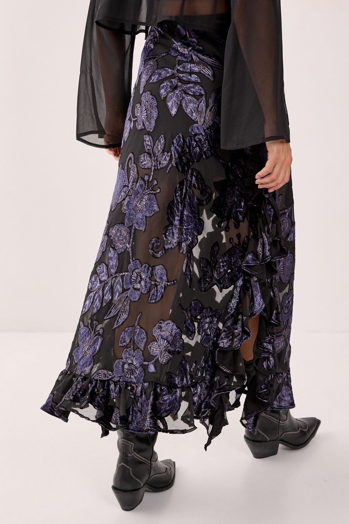 NastyGal Floral Devore Ruffle Maxi Skirt Black image 4