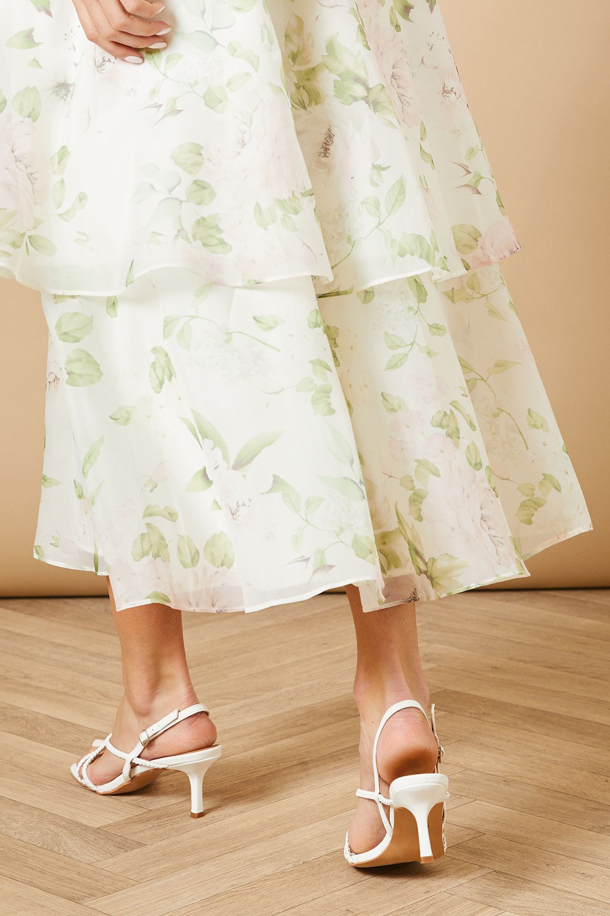 Oasis Mindy Faux Leather Plaited Kitten Heeled Sling Back Sandals White image 4