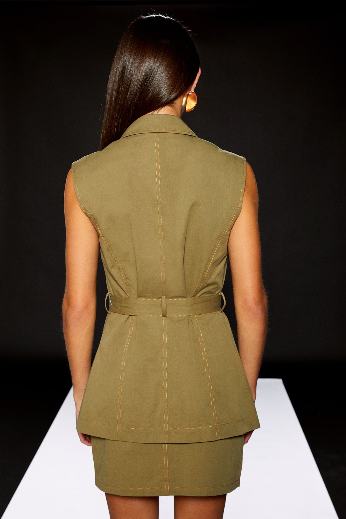 RUNWAY 1.8.1.8 Runway 1.8.1.8 Utility Longline Waistcoat Khaki image 4