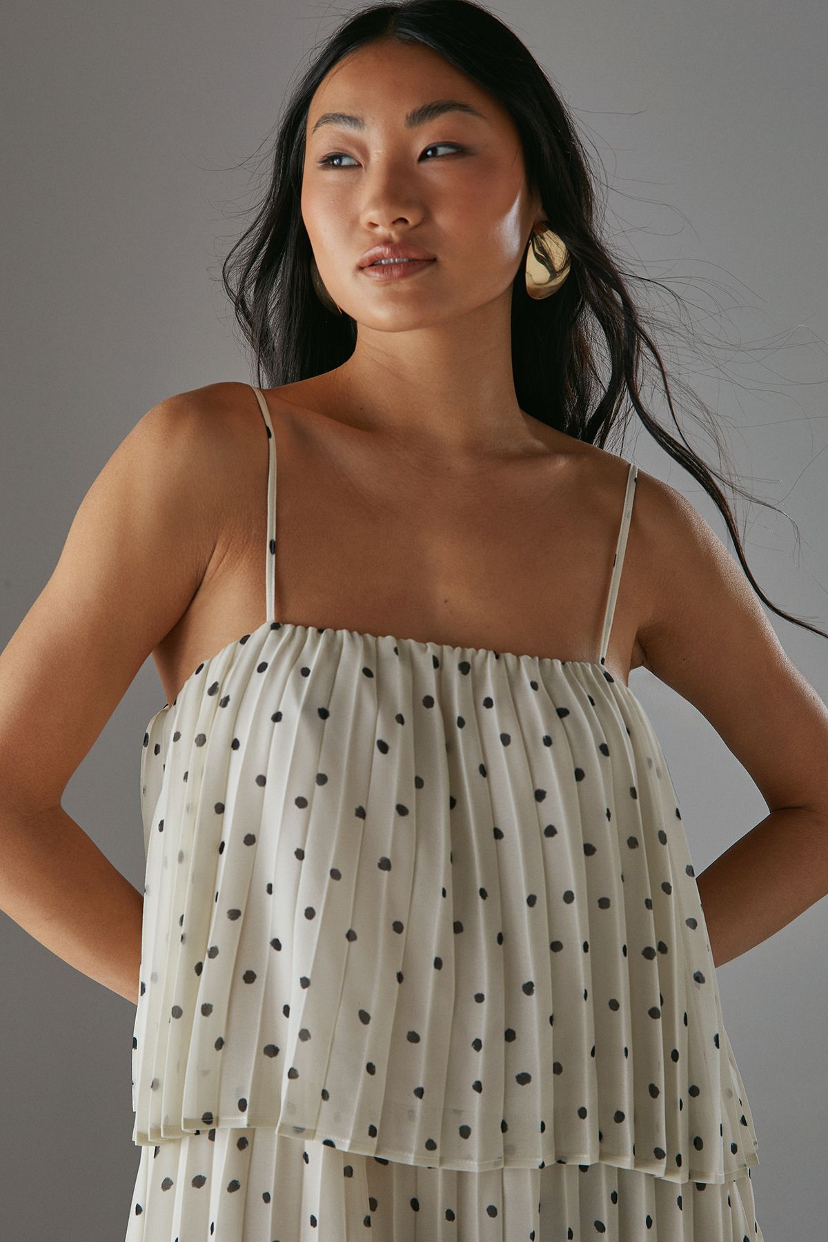 Warehouse Petite Chiffon Pleated Tier Strappy Midi Dress Mono image 3