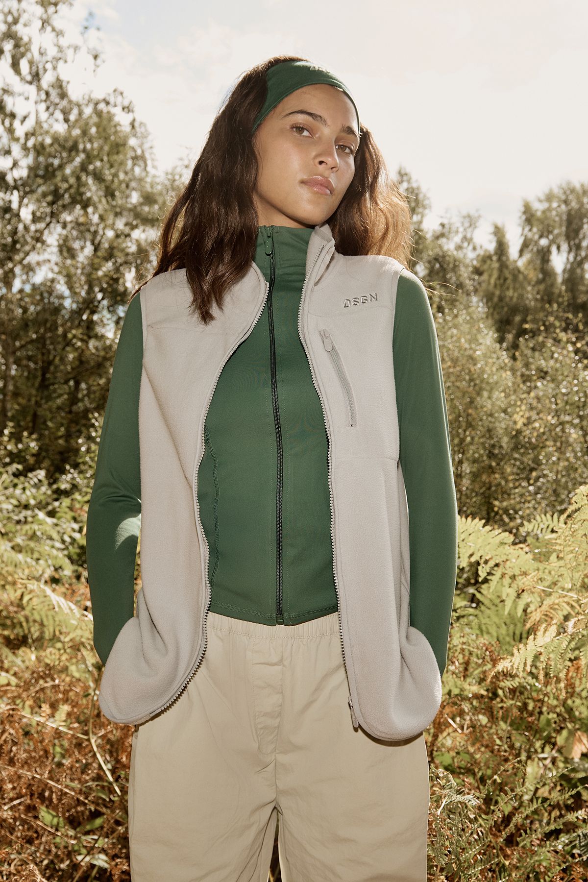 DSGN Studio DSGN Studio Sport Polar Fleece Pocket Detail Gilet Ice Grey image 1