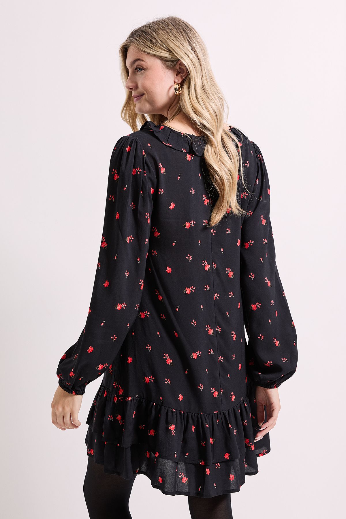 Dorothy Perkins Ditsy Floral Collar Detail Blouson Sleeve Tiered Mini Dress Floral image 4