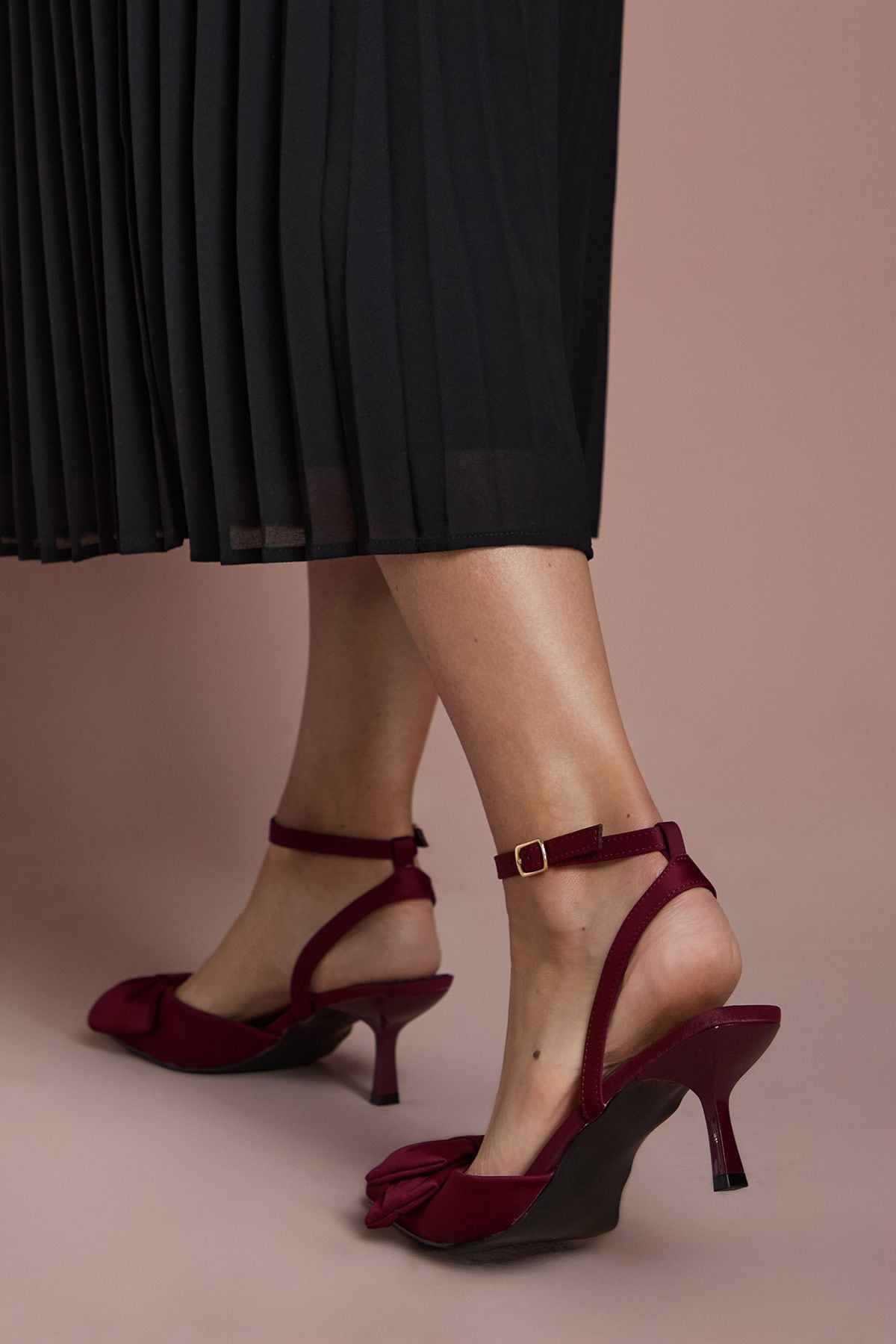 Coast Cristina Satin Bow Pointed Kitten Heel Court Shoes Burgundy image 4