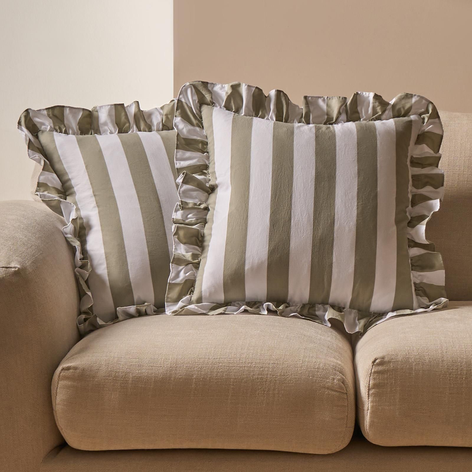 OHS 4 Pack Stripe Frill Cushion Cover image 2