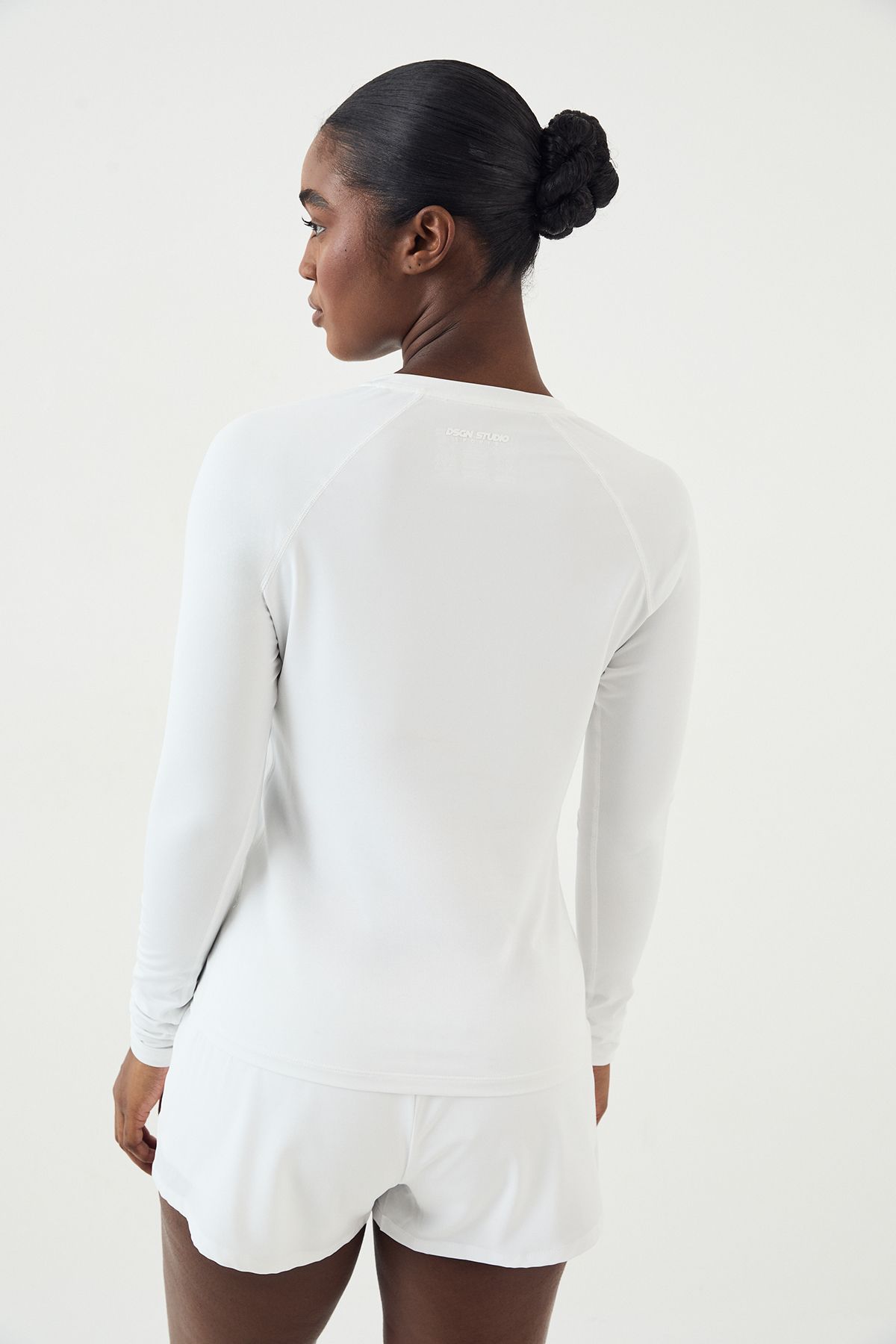 DSGN Studio DSGN Studio Loose Fit Mesh Insert Long Sleeve T-Shirt White image 2