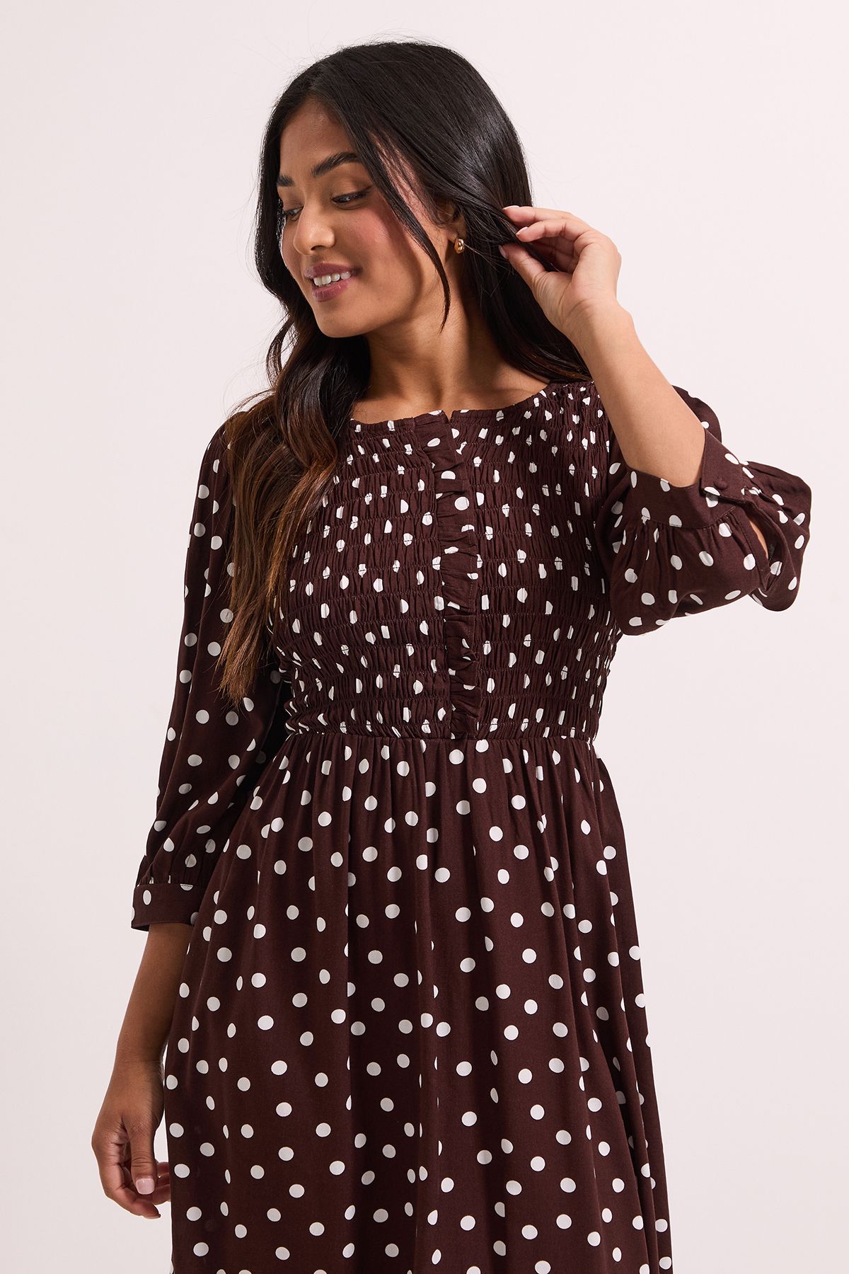 Dorothy Perkins Petite Spot Print Shirred Bodice Button Detail Midi Dress Burgundy image 2