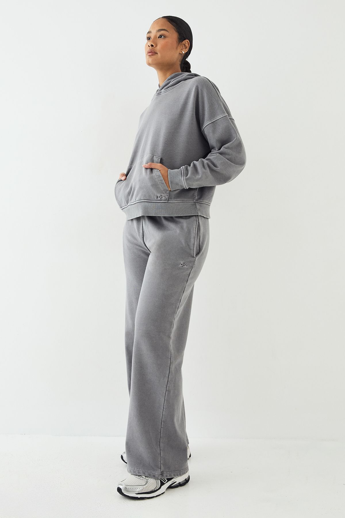 DSGN Studio DSGN Studio Premium Heavyweight Washed Oversized Hoodie Charcoal image 3