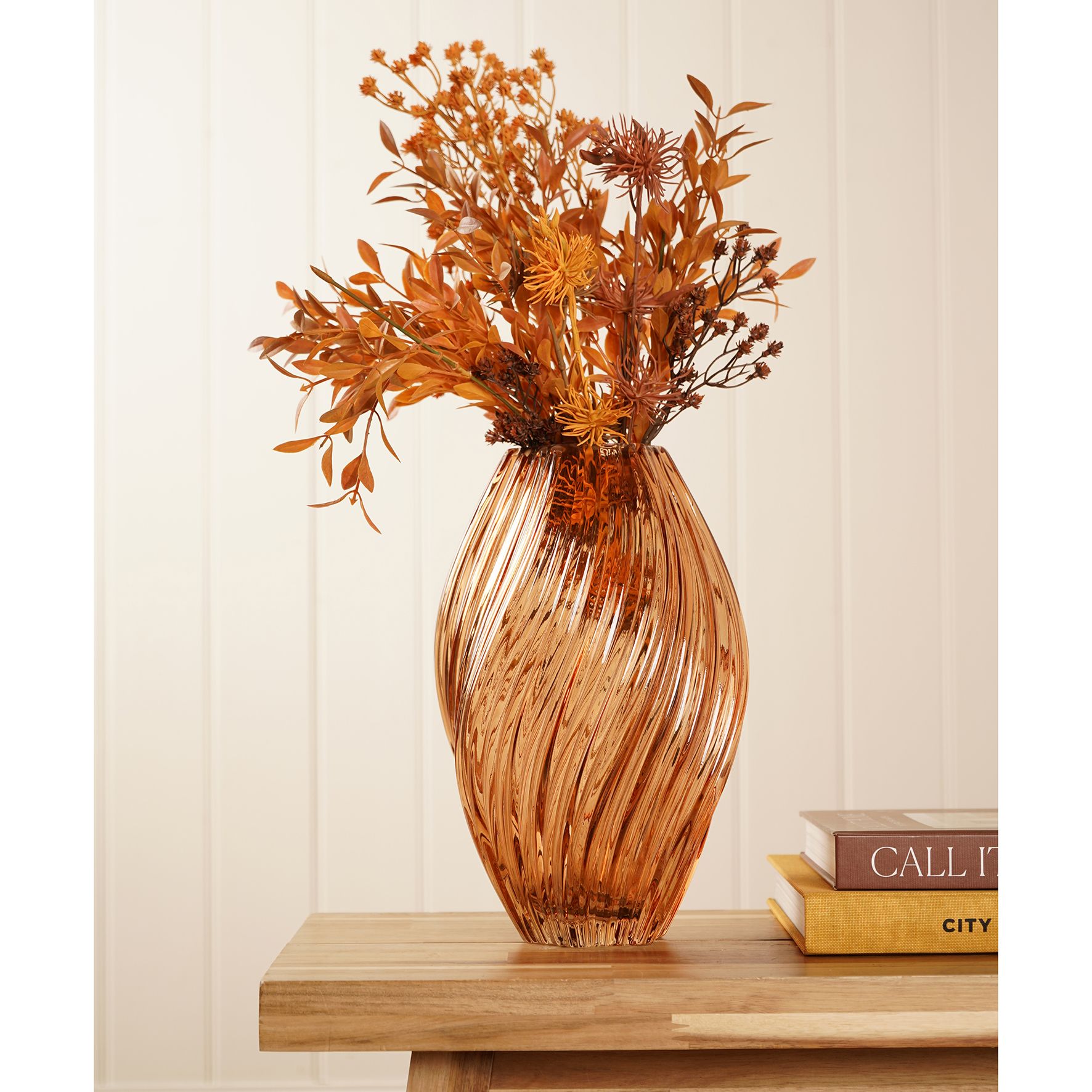 Hestia Twisted Vase image 3