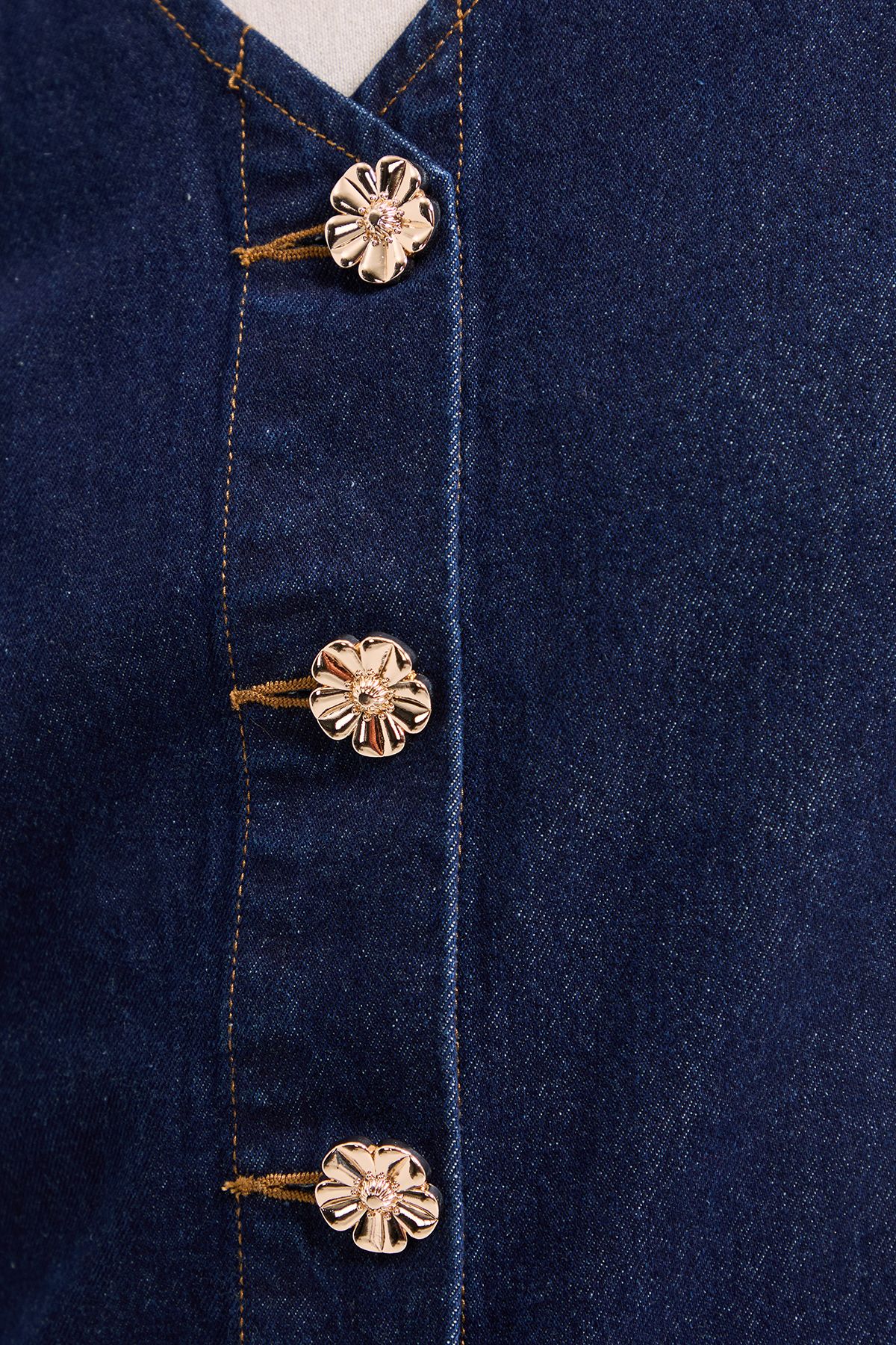 Dorothy Perkins V Neck Button Through Denim Mini Dress Indigo image 5