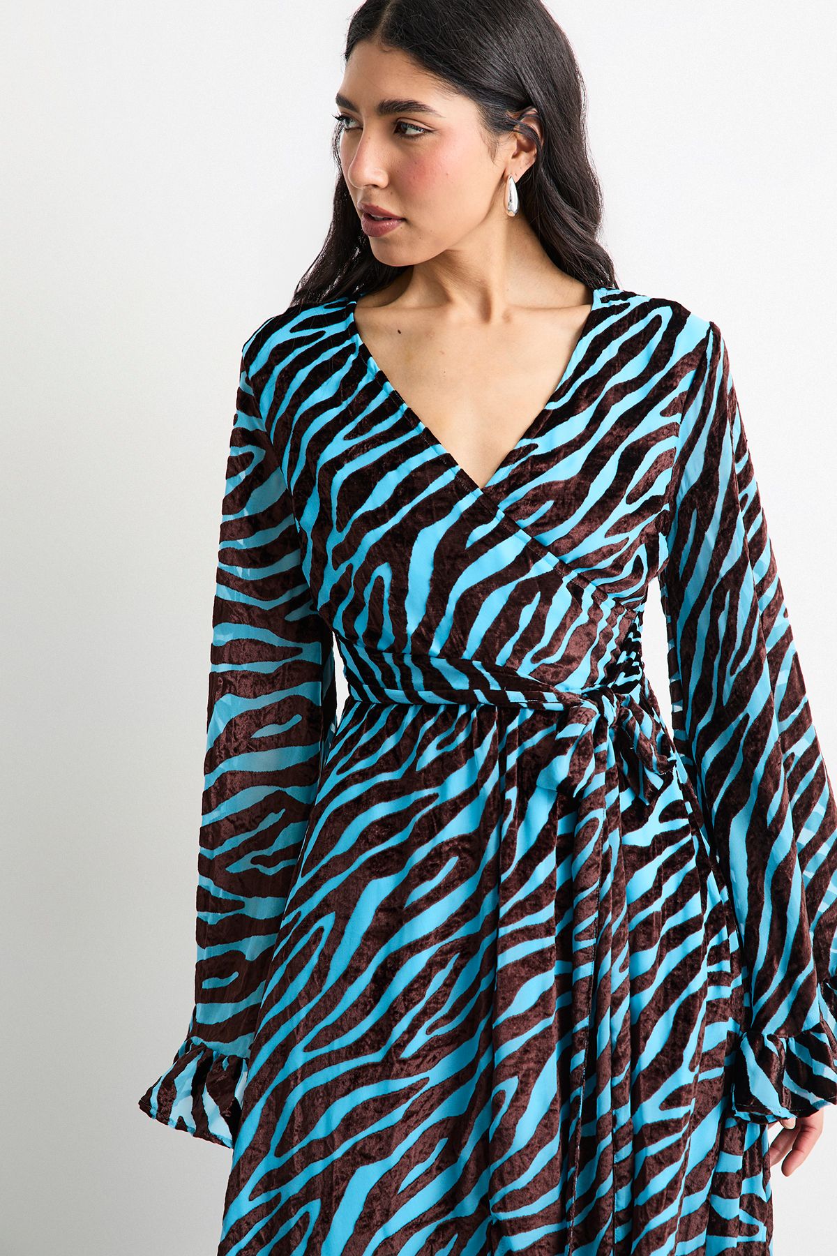 Warehouse Burnout Velvet Plunge Neck Flared Sleeve Belted Maxi Dress Blue image 2