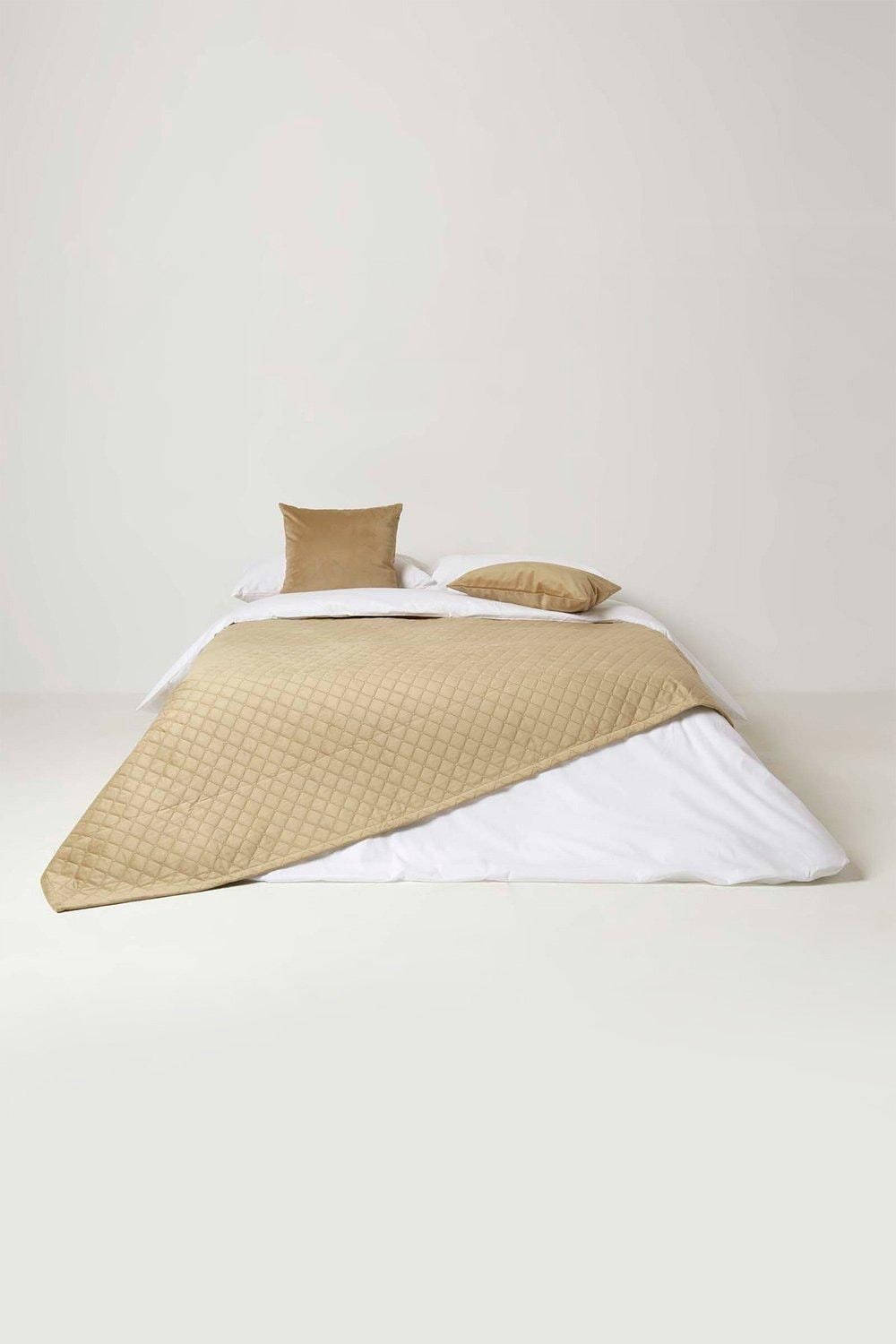 Homescapes Diamond Quilted Velvet Throw image 3