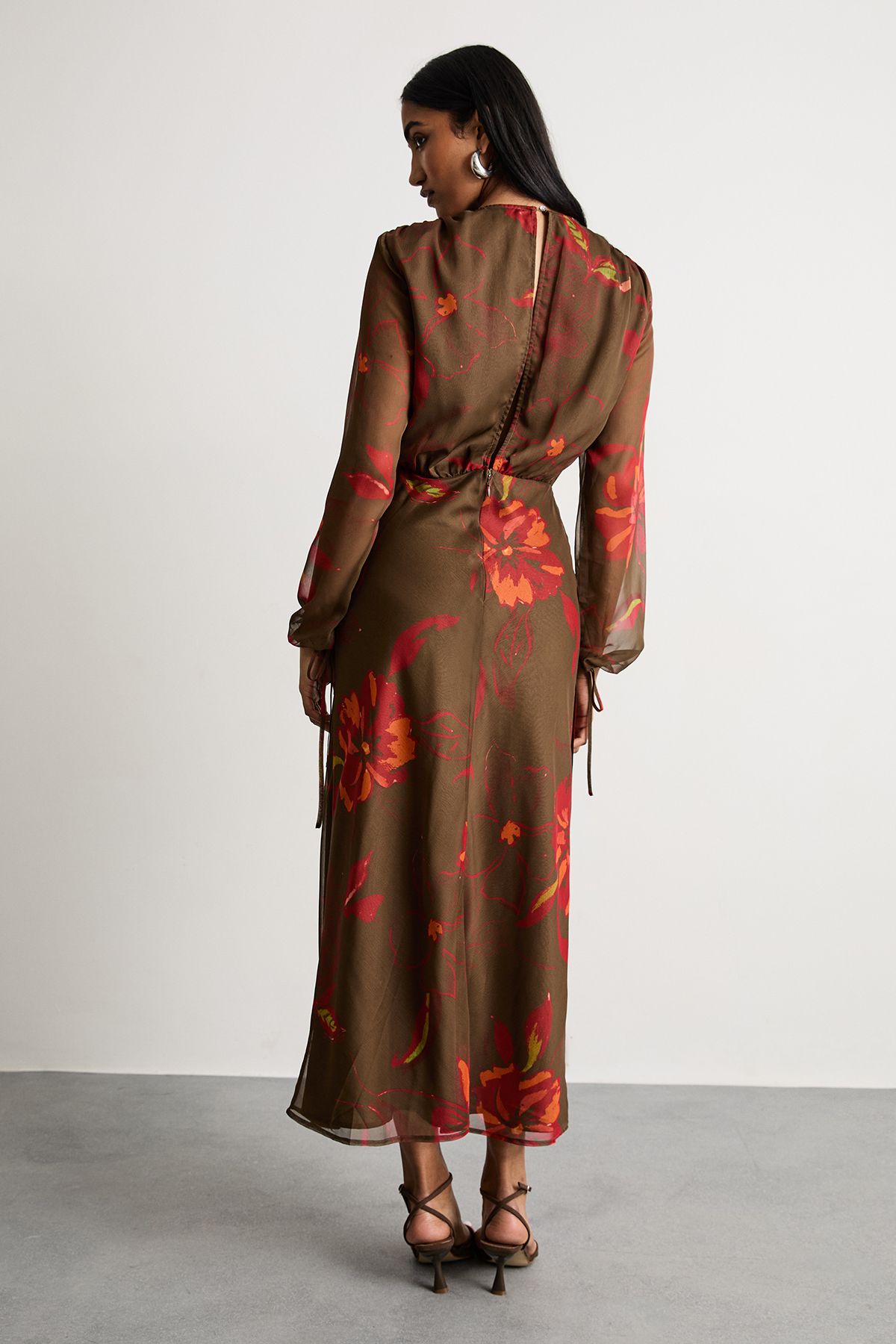 Warehouse Printed Shoulder Pad V Neck Tie Detail Midi Dress Brown image 3