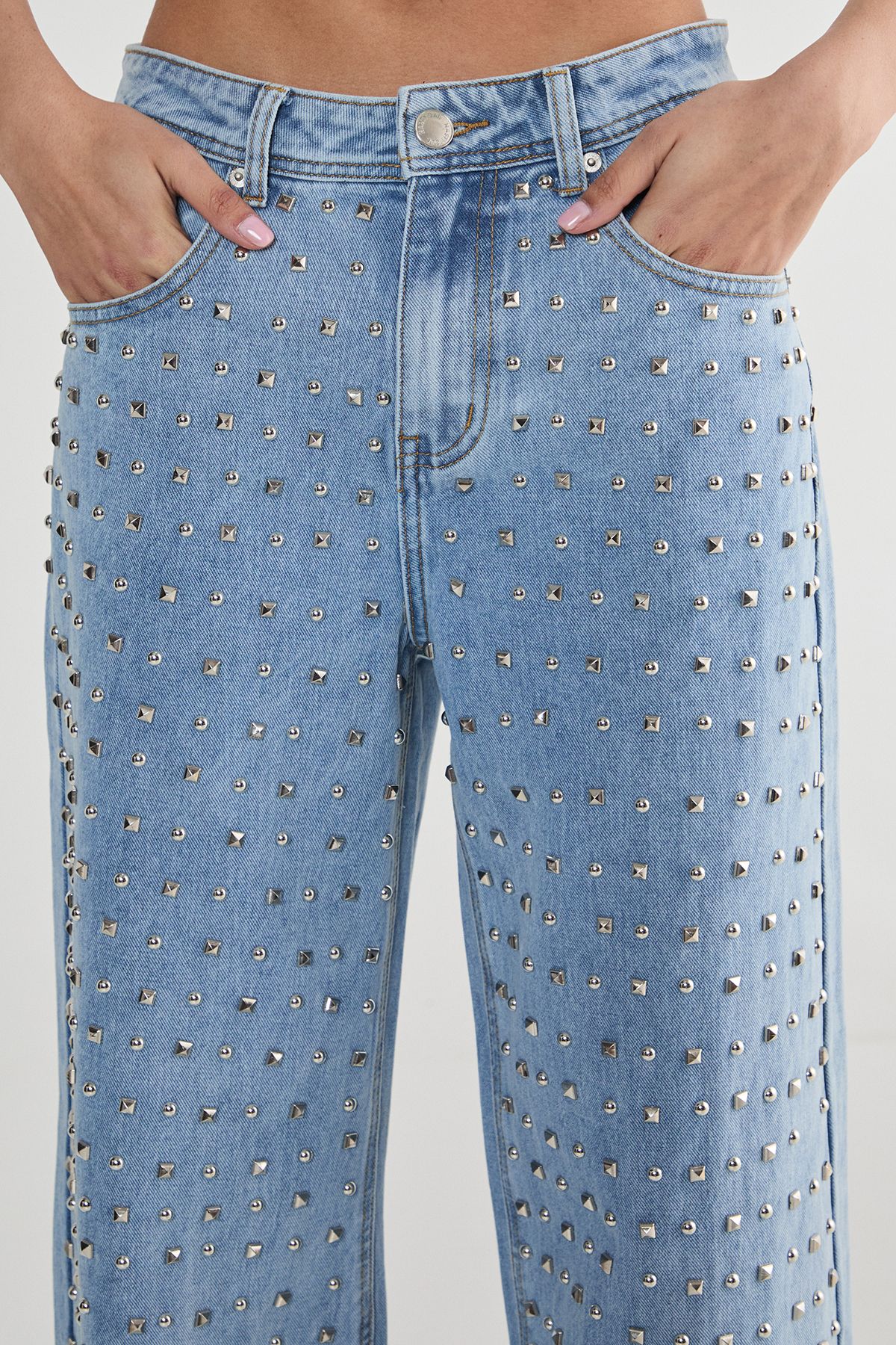 NastyGal Studded Straight Leg Denim Jeans Vintage Wash image 5
