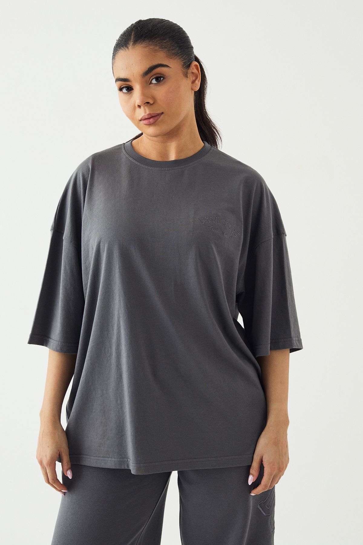 DSGN Studio DSGN Studio Sport Training Club Oversized T-Shirt Charcoal