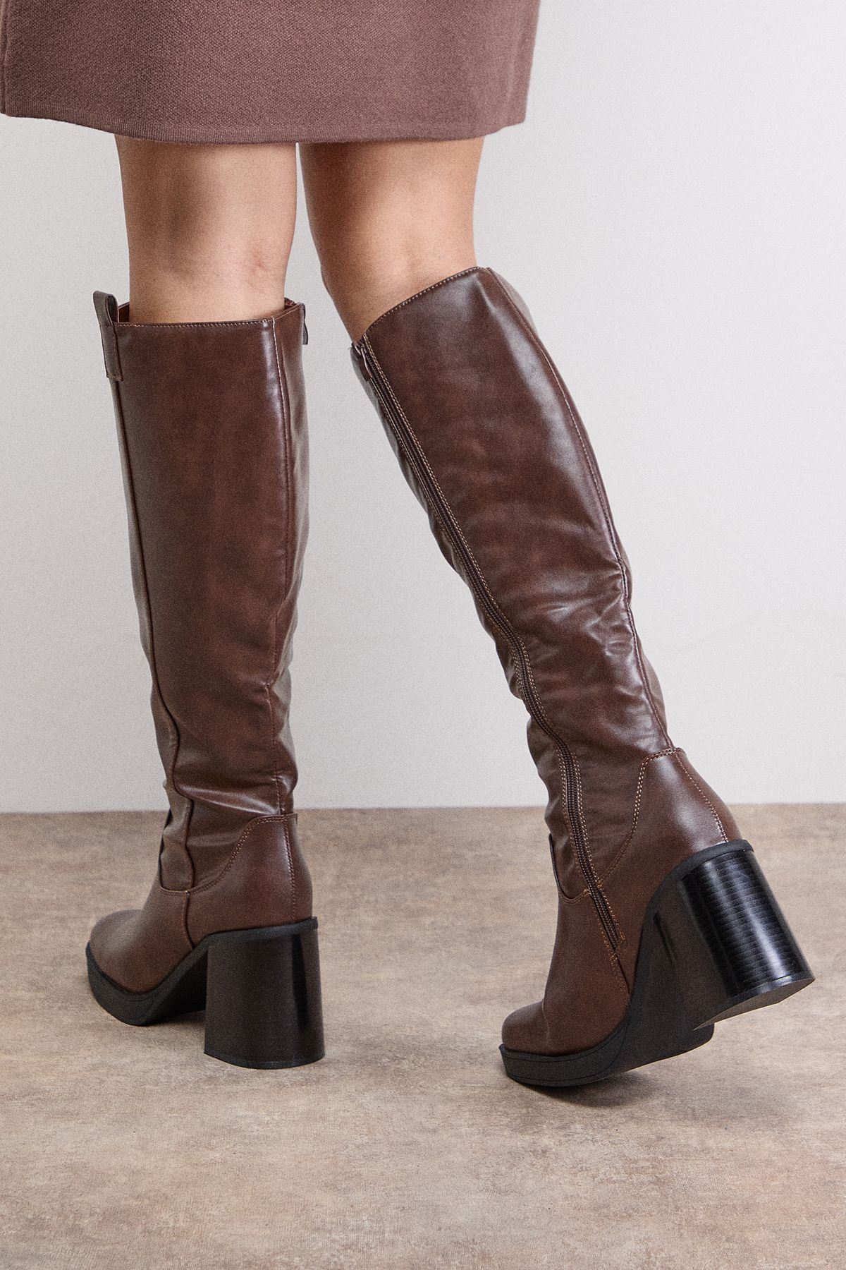 Oasis Marina Faux Leather Round Toe Platform High Block Heel Knee Boot Brown image 4