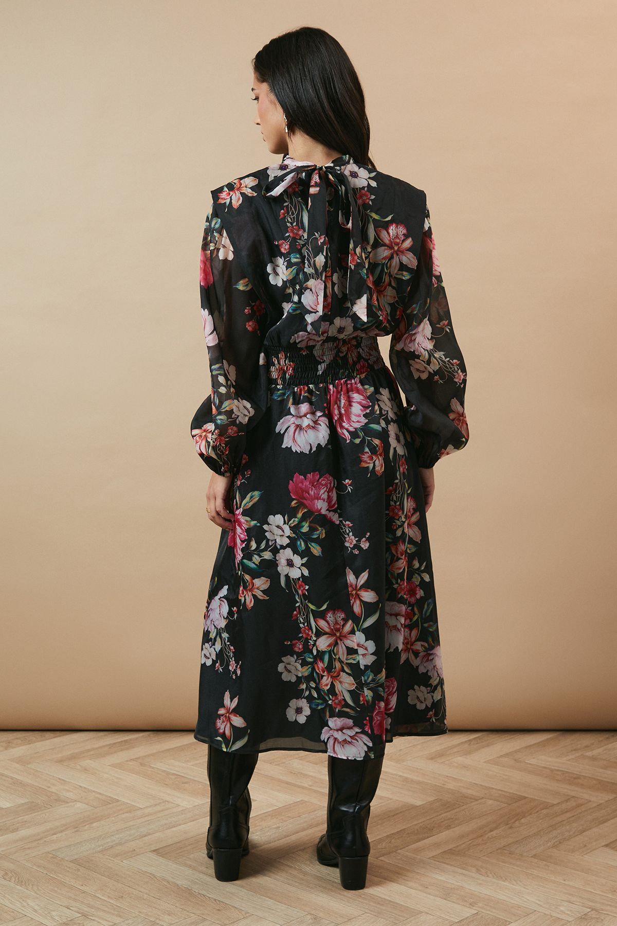 Oasis Floral Organza Shirred Waist Tie Back Midi Dress Black image 3