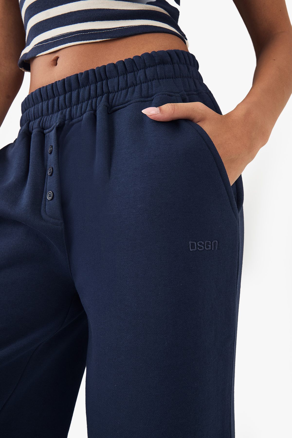DSGN Studio DSGN Studio Straight Leg Jogger Navy image 3
