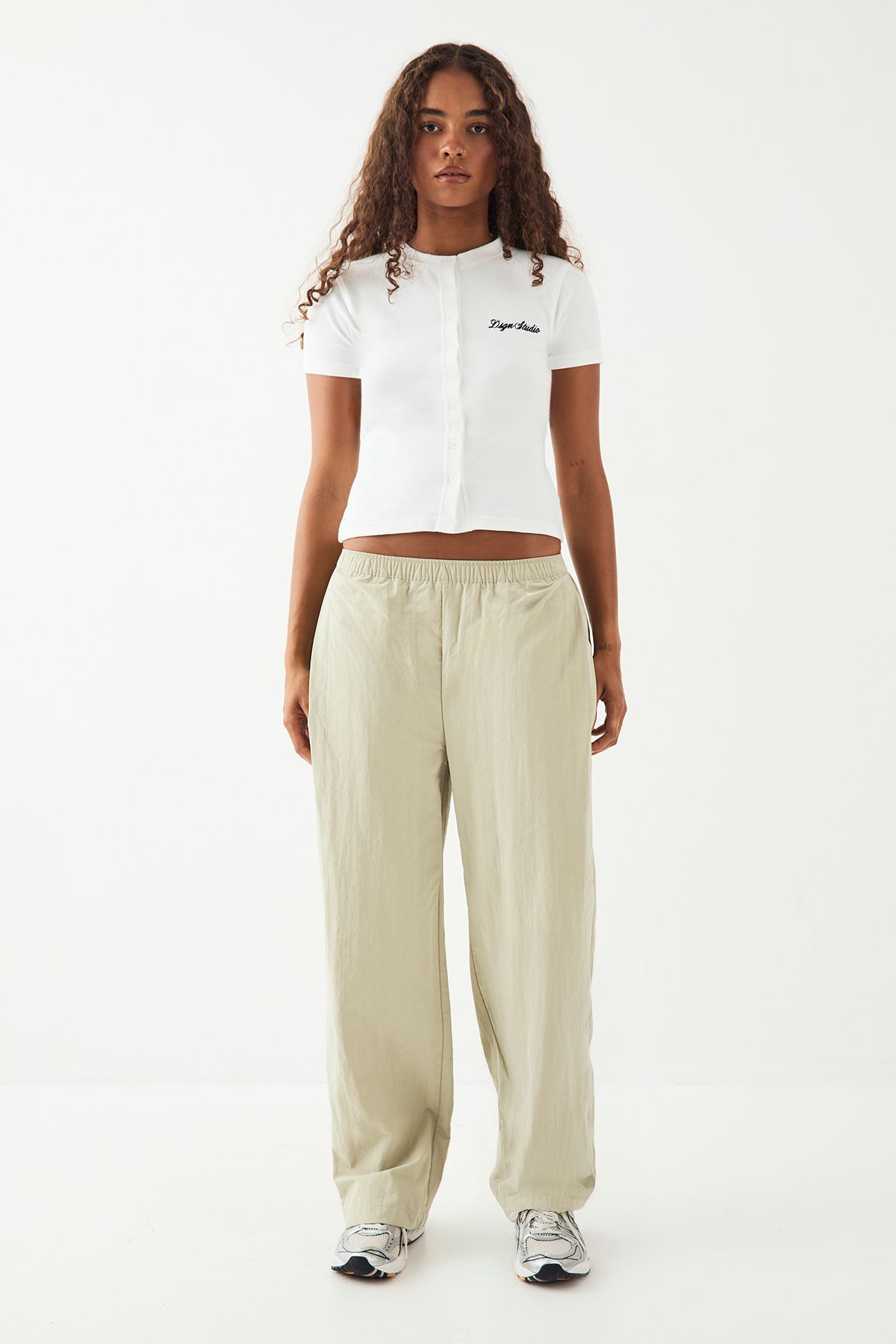 DSGN Studio DSGN Studio Script Embroidery Ribbed Button Through Short Sleeve Top White image 5