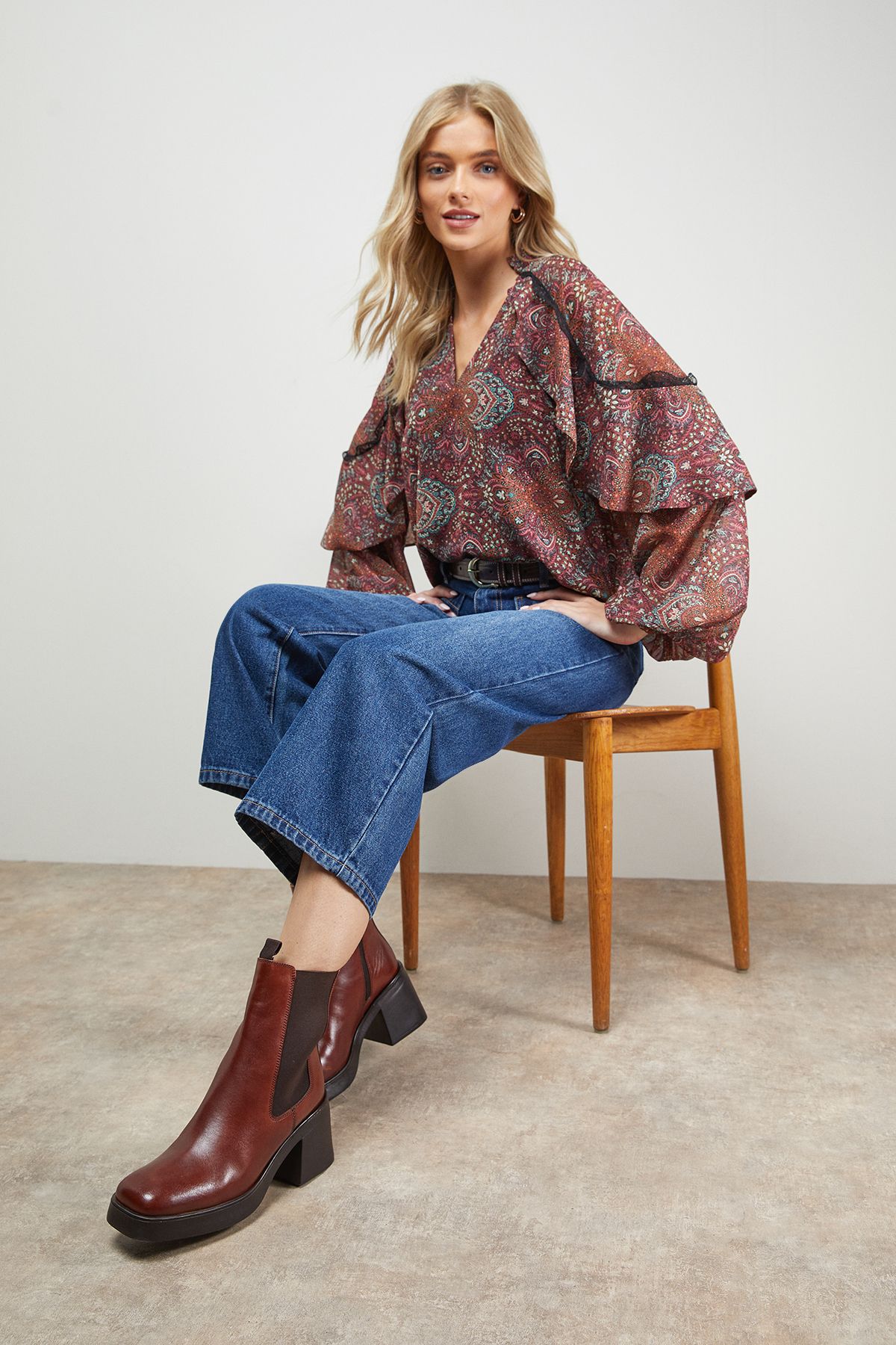 Oasis Barbara Real Leather Chunky High Heeled Chelsea Boots Tan image 2