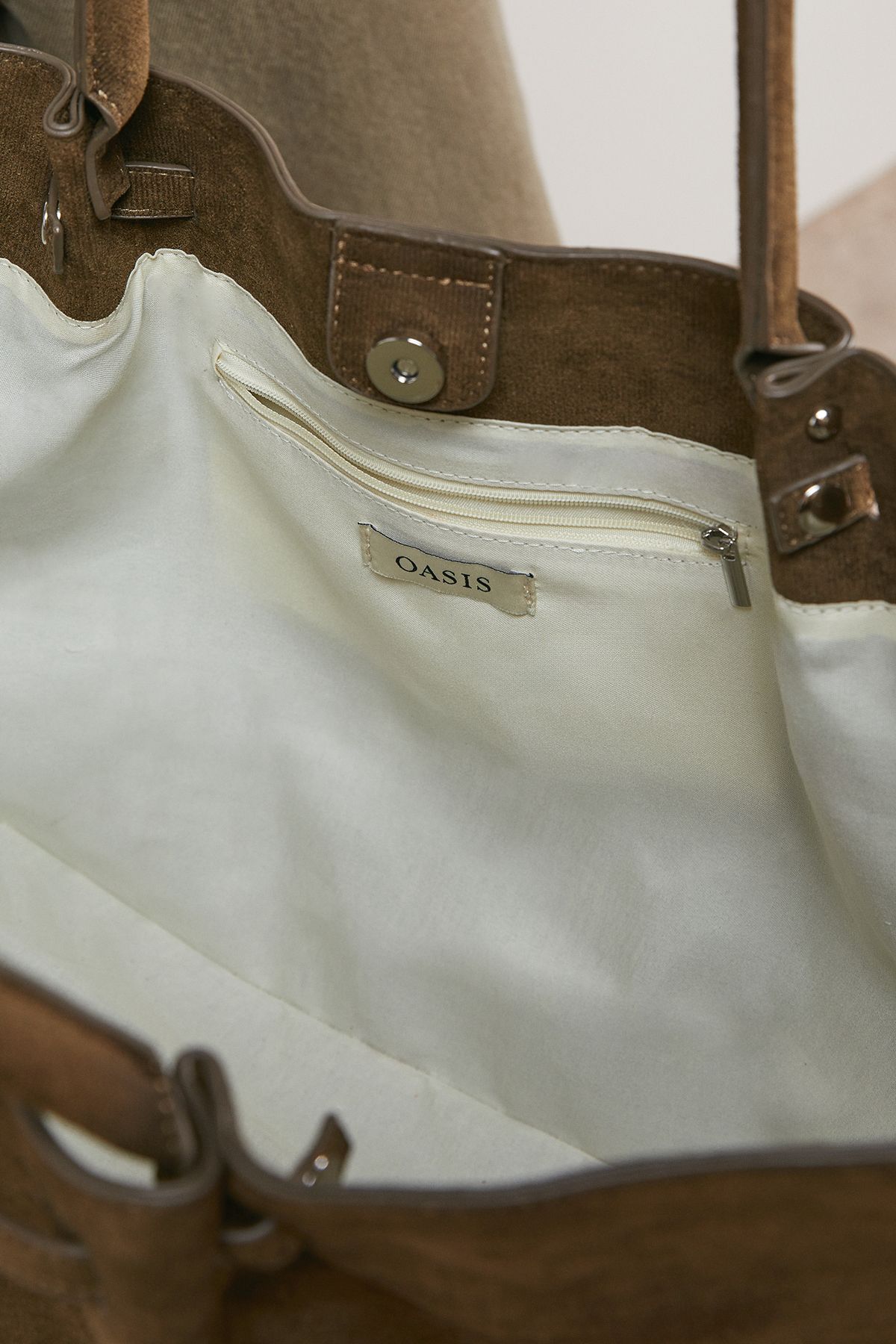 Oasis Topic Faux Suede Top Handle Tote Bag Olive image 3