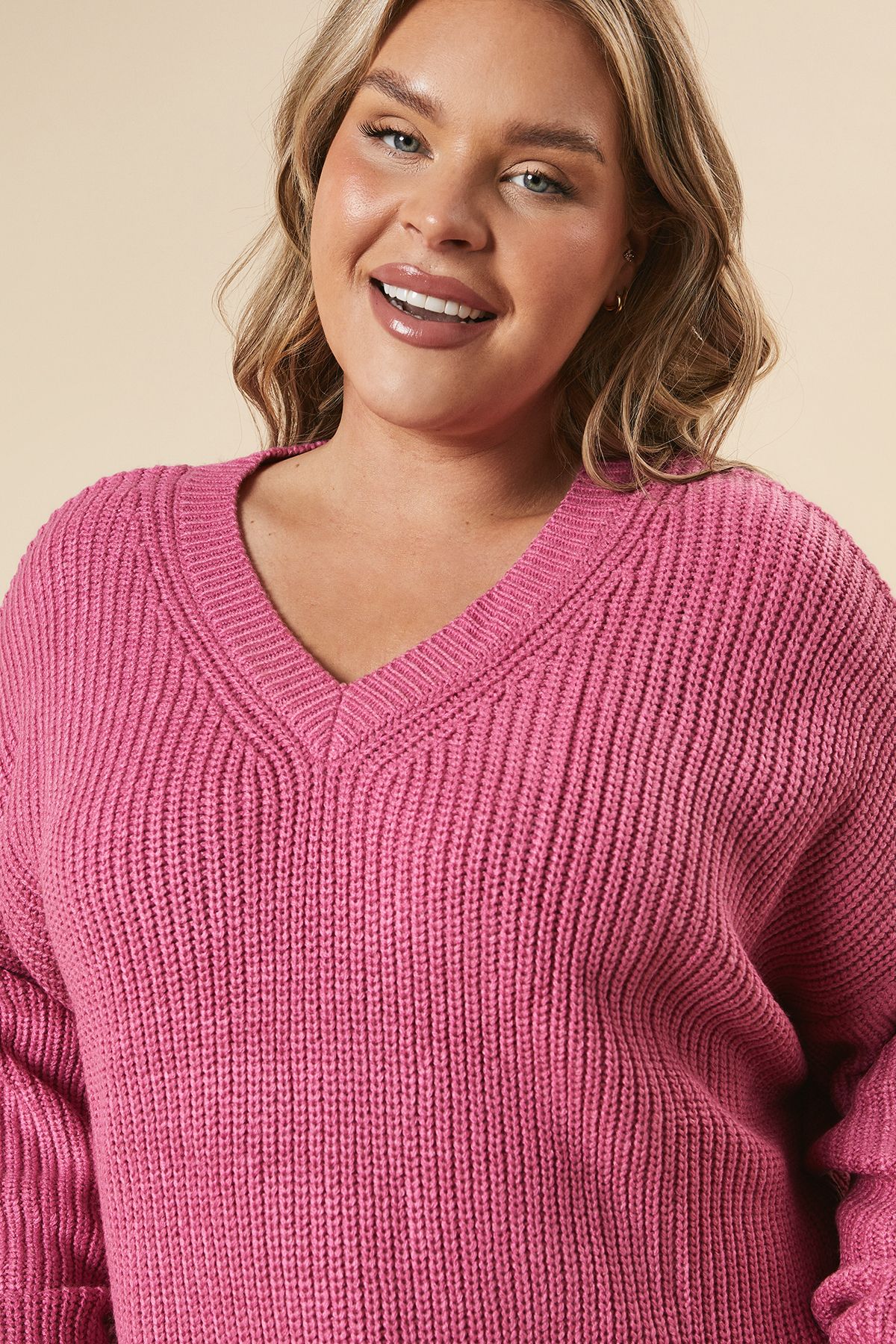 Dorothy Perkins Curve Ribbed V Neck Jumper Pink image 2