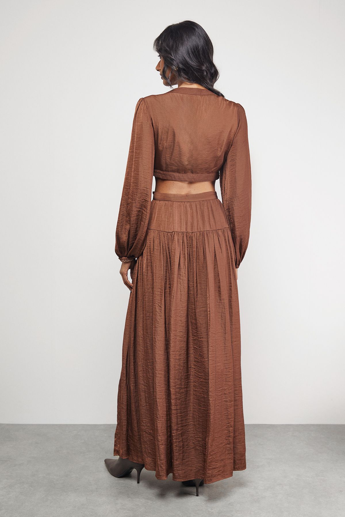 Warehouse Premium Satin Open Back Maxi Dress Chocolate image 4
