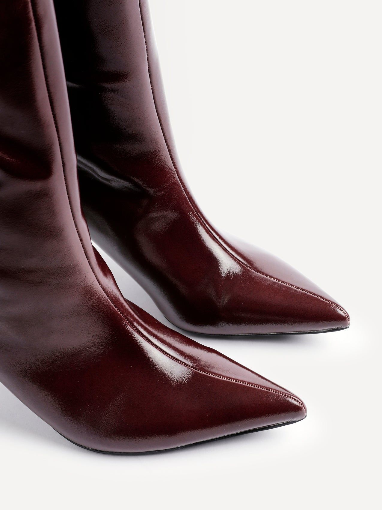 Linzi Onyx Burgundy High Shine Pointed Toe High Leg Heeled Boots image 5