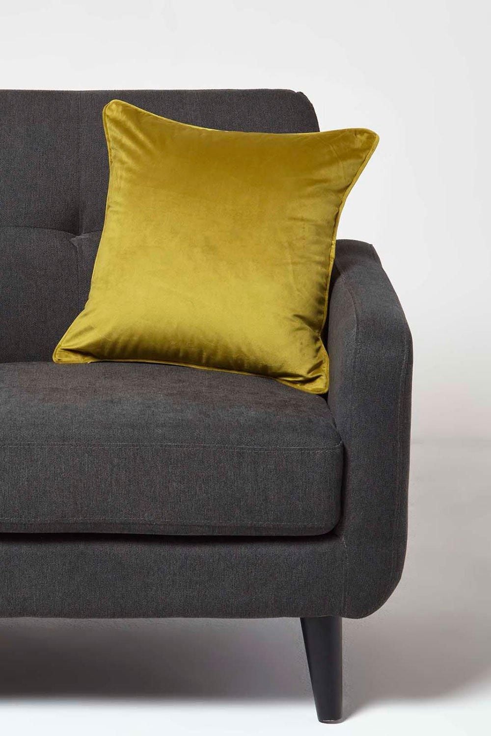 Homescapes Filled Velvet Cushion with Piped Edge 46 x 46 cm image 2