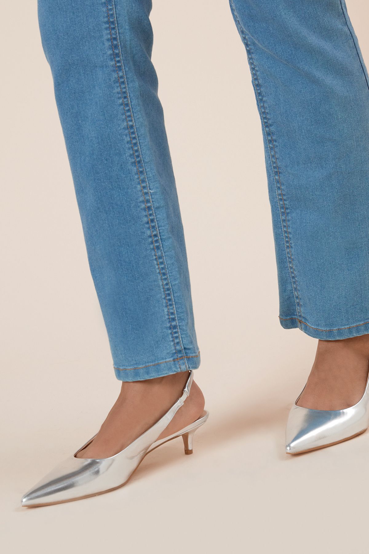 Dorothy Perkins Faelina Faux Leather Slingback Kitten Heel Court Shoes Silver image 4