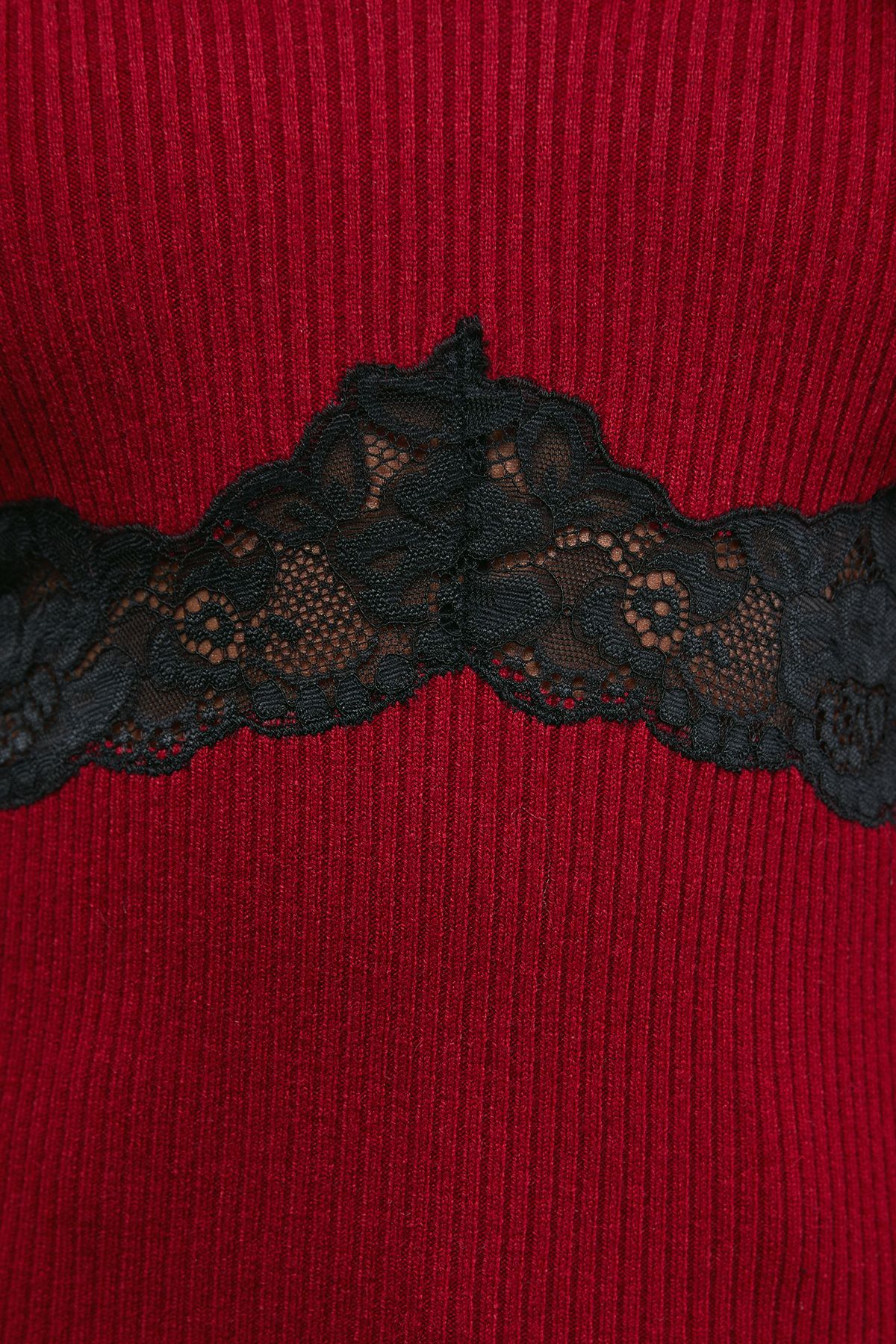 Oasis Contrast Lace V Neck Knitted Top Wine image 5