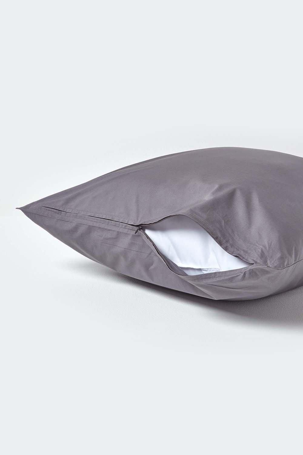 Homescapes Continental Egyptian Cotton Pillowcase 200 TC, 60 x 60 cm image 3