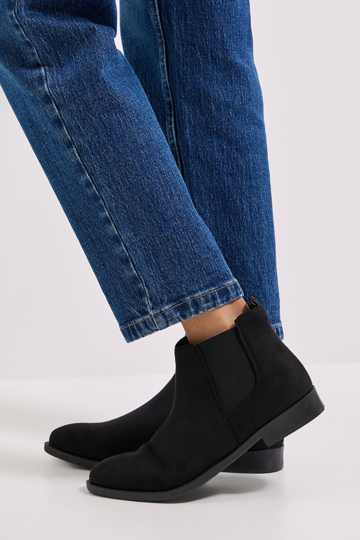 Dorothy Perkins Megs Flat Chelsea Boots Natural Black image 3