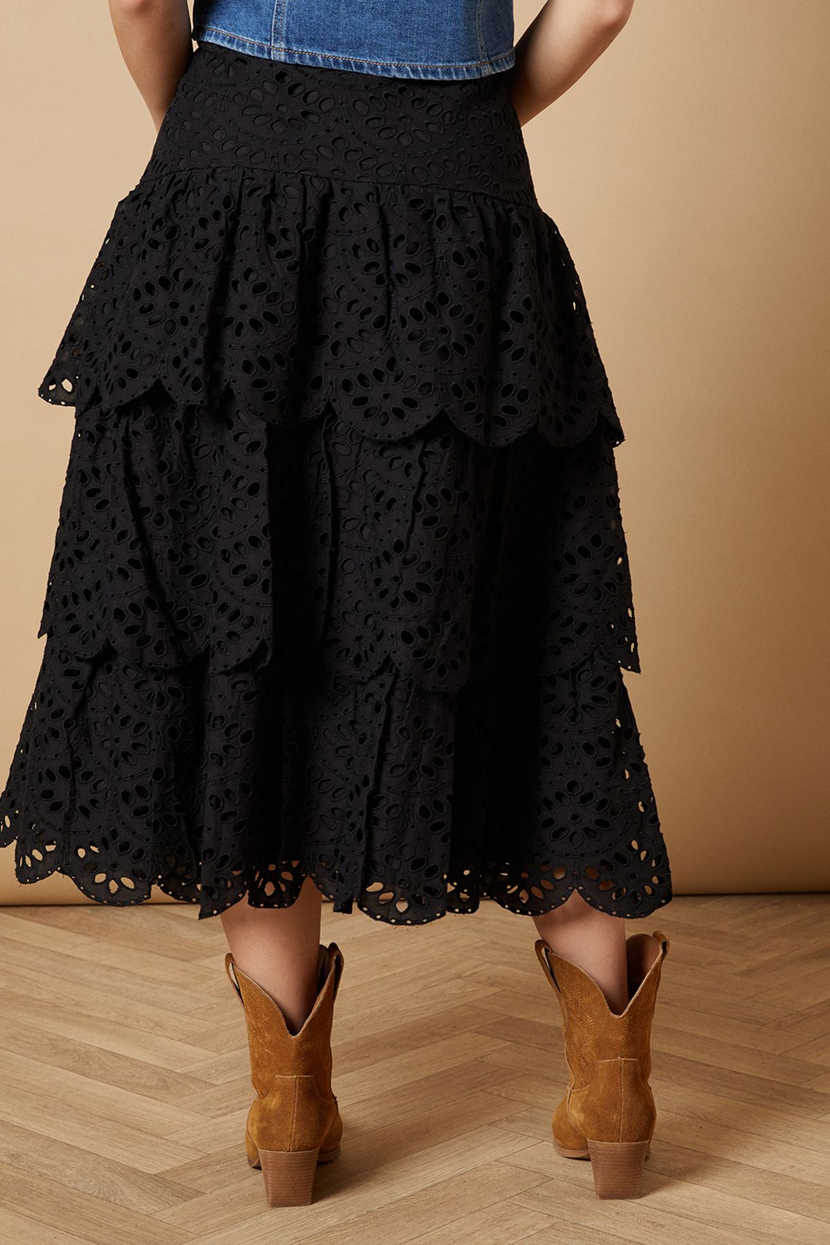 Oasis Broderie Tiered Midi Skirt Black image 3