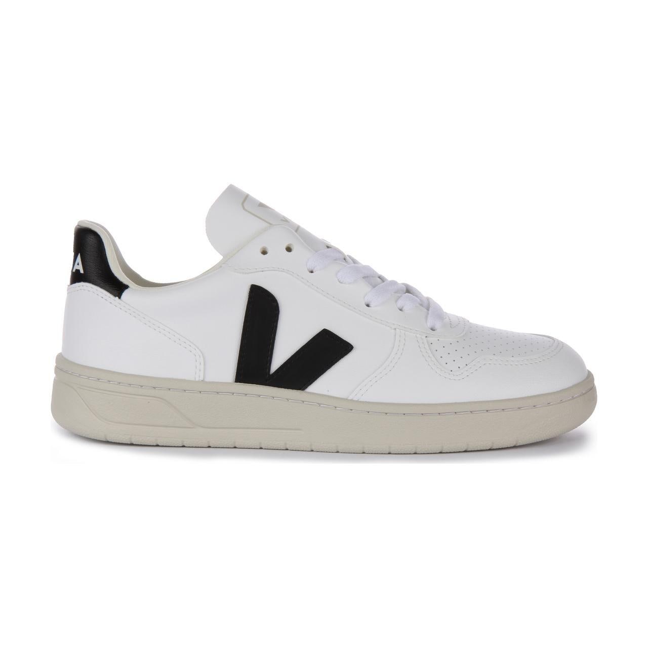 Veja 'V-10 Chromefree' Leather Trainers image 2