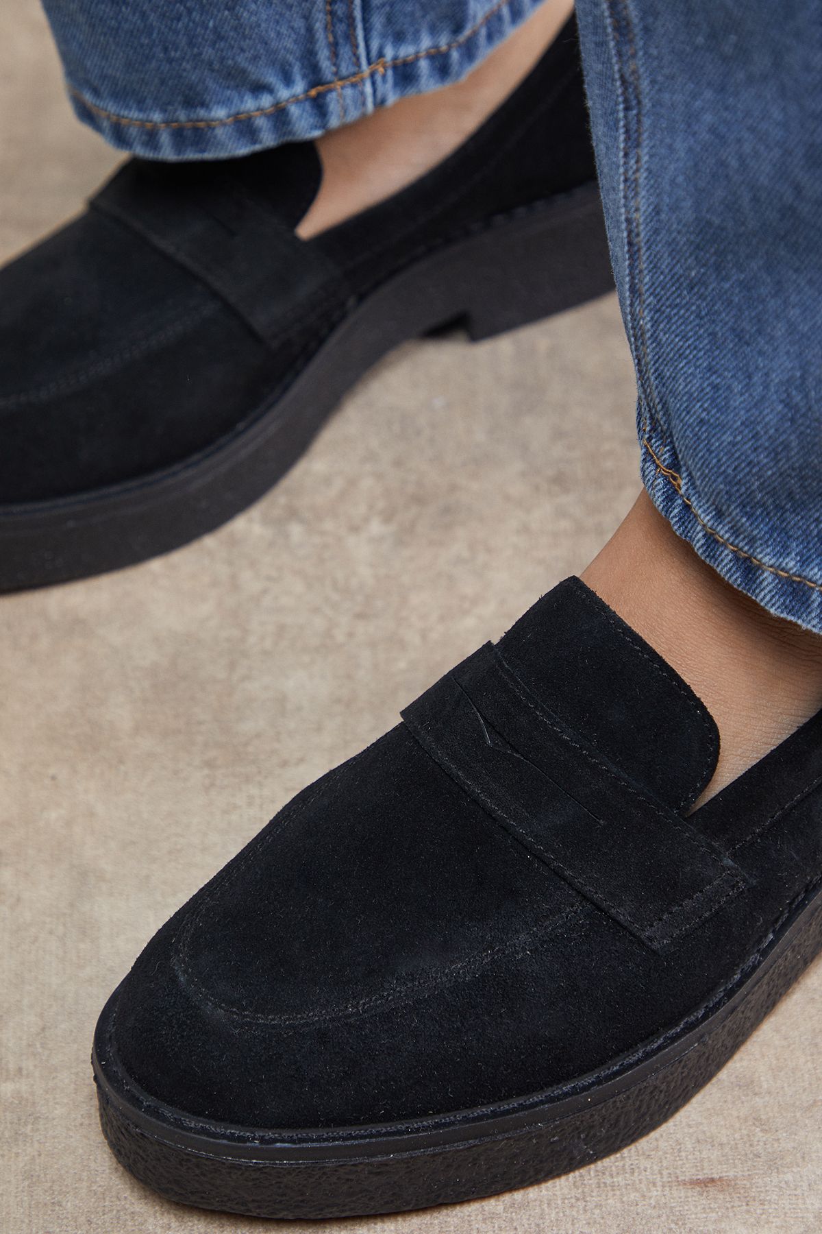 Oasis Butter Suede Chunky Penny Casual Loafers Black image 4