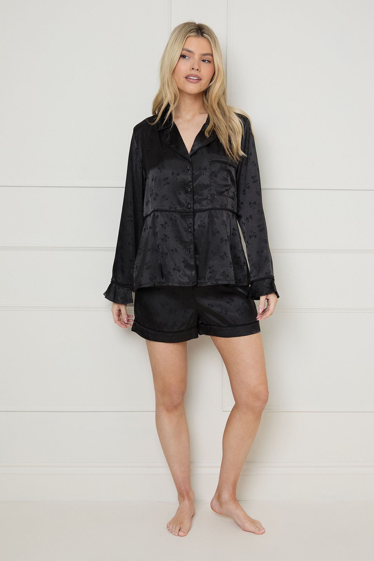 Oasis Jacquard Bow Detail Satin Pyjama Short Set Black