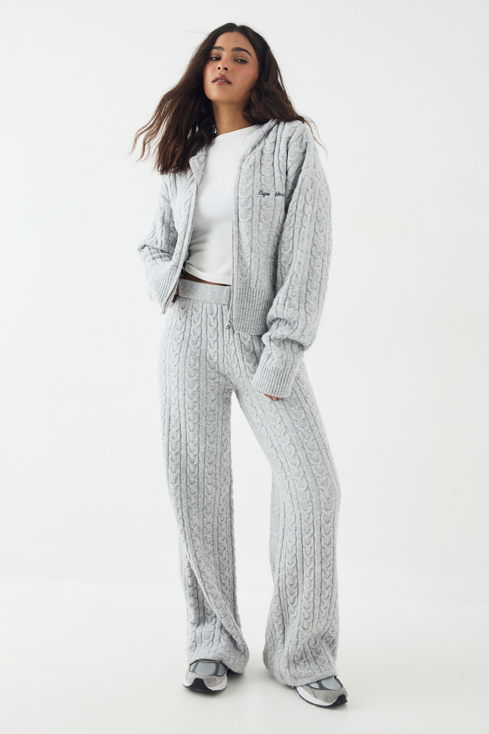 DSGN Studio DSGN Studio Cable Knit Straight Leg Trouser Ash Grey image 3
