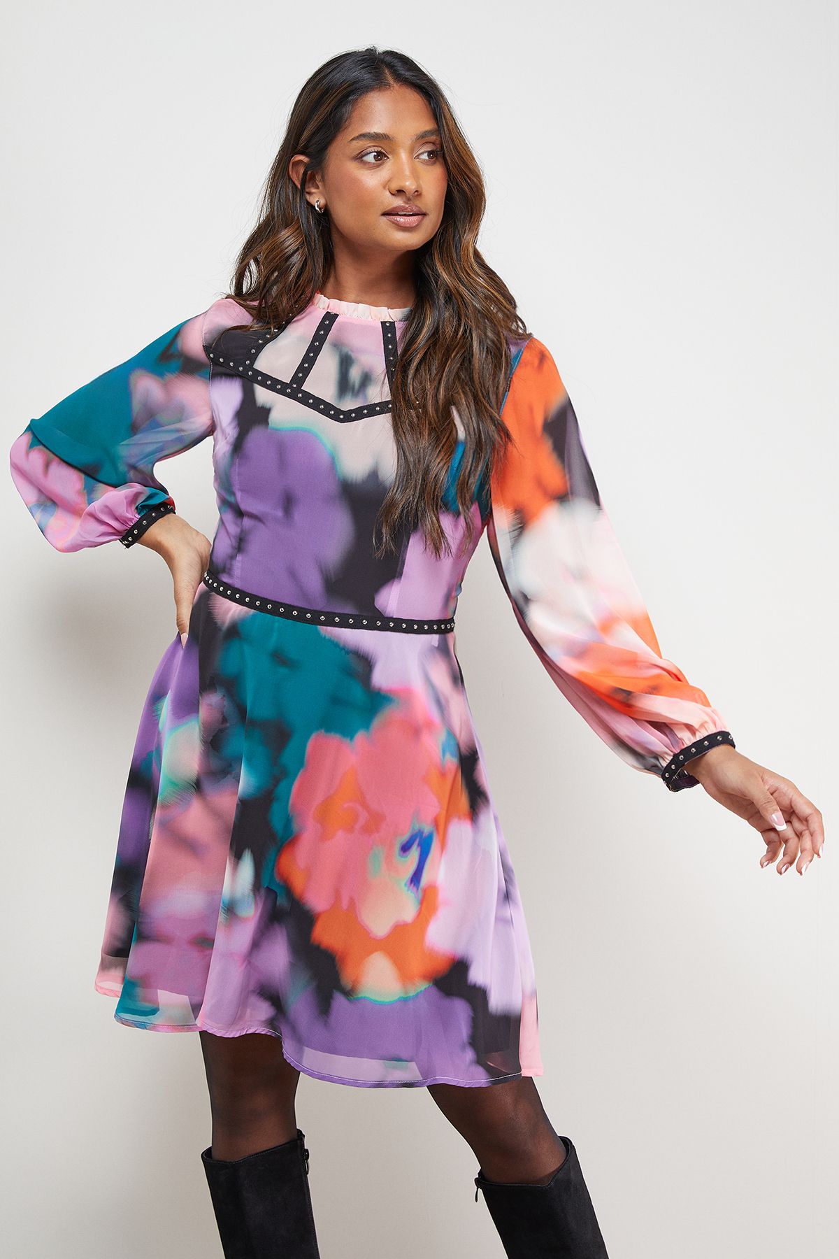 Oasis Trim Detail Balloon Sleeve Flippy Mini Dress Floral image 1