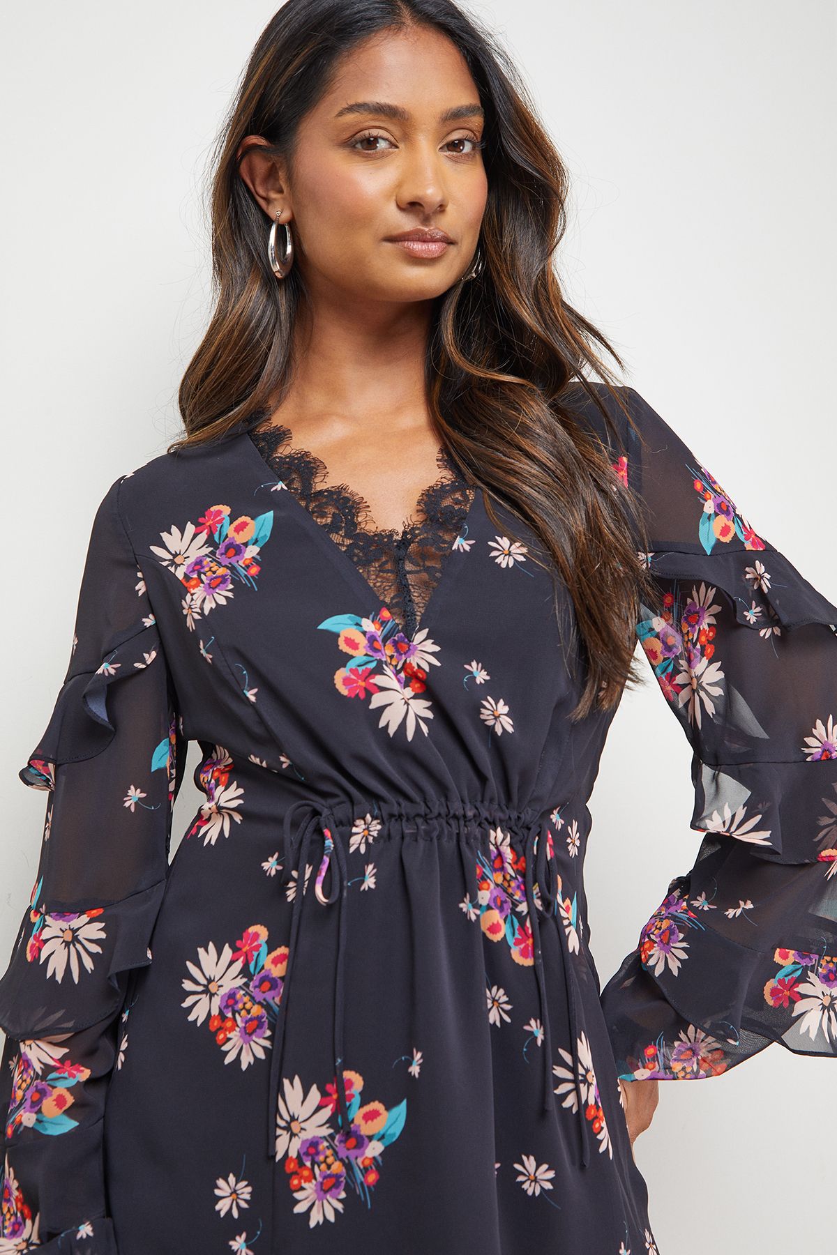 Oasis Printed Lace Detail Frill Sleeve Mini Dress Multi image 4