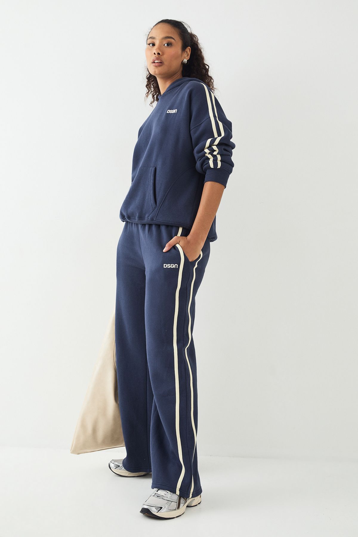 DSGN Studio DSGN Studio Side Stripe Oversized Hoodie Navy image 3